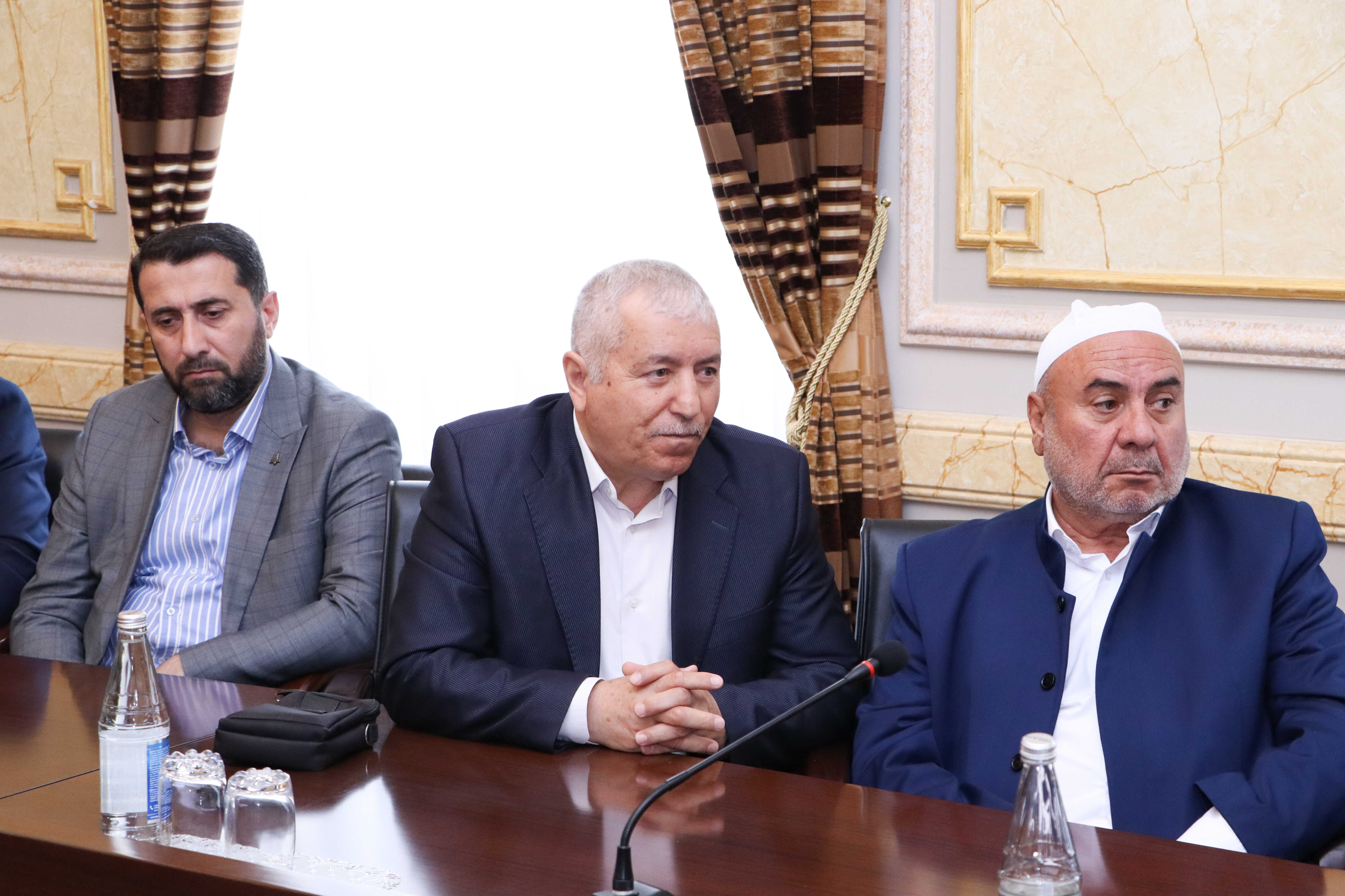 Komitə sədri yeni təyinat alan din xadimləri ilə görüşüb - Image 4