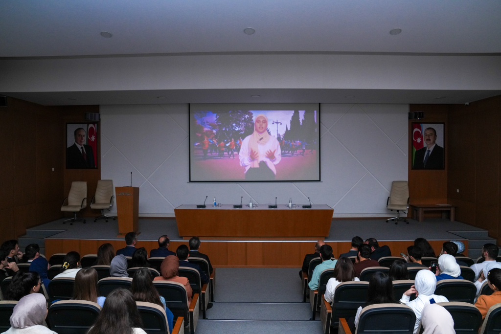 “Xurşidbanu Natəvan” təqaüd proqramı üzrə müsabiqə qaliblərinin mükafatlandırılma mərasimi keçirilib - Image 15