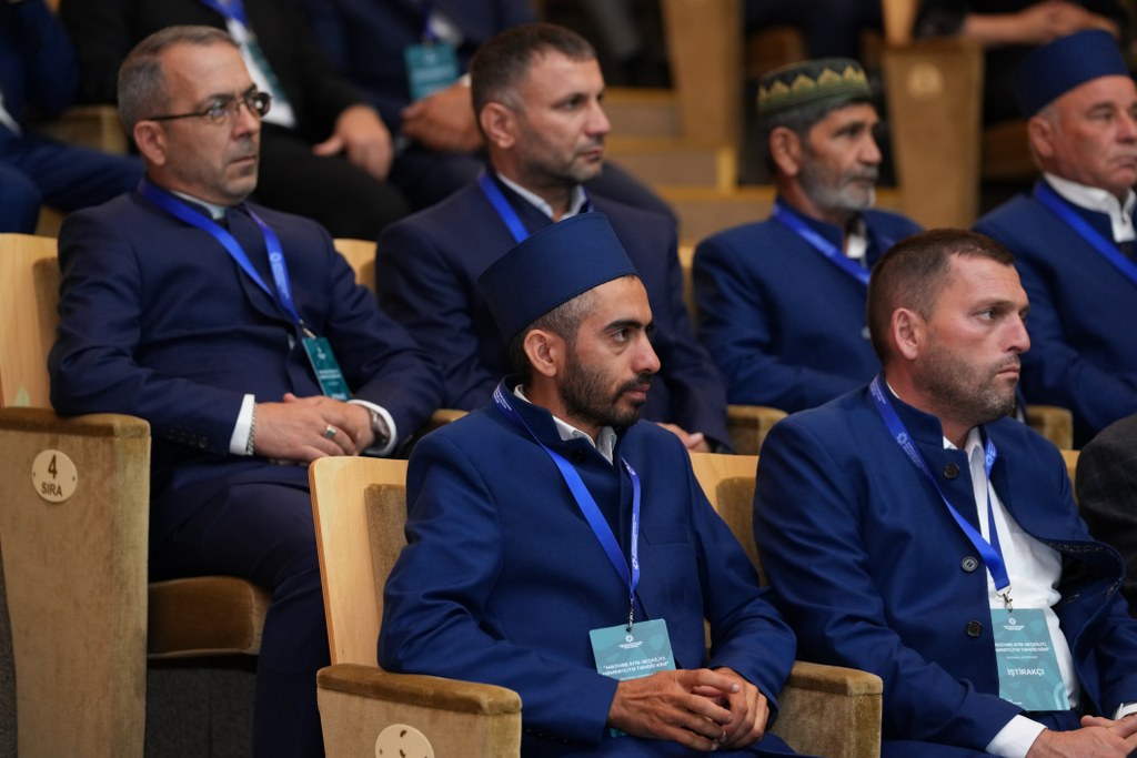 Ağdaşda “Məzhəb ayrı-seçkiliyi: həmrəyliyə təhdid kimi” mövzusunda regional konfrans keçirilir - Image 15