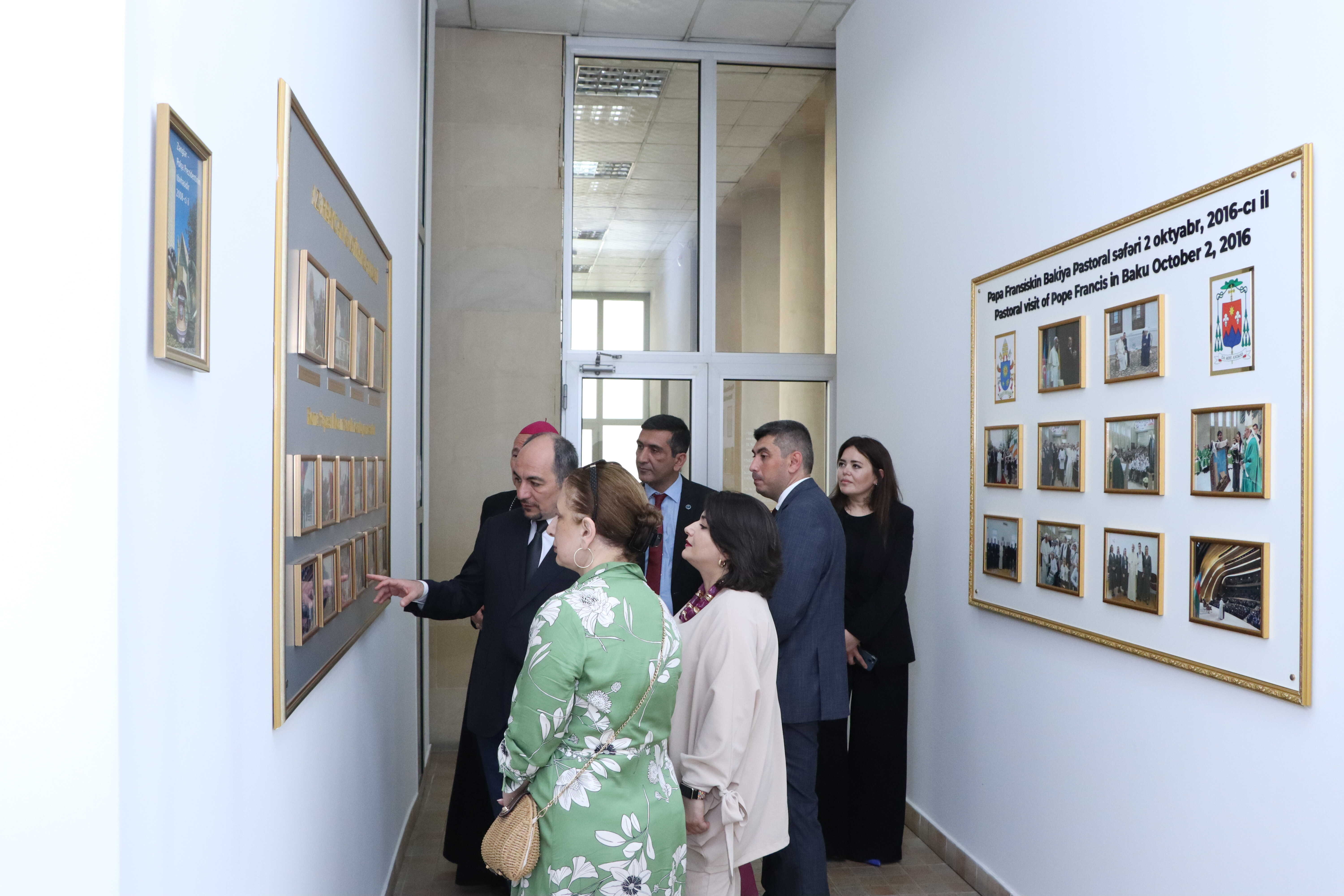 Komitə yanında İctimai Şuranın üzvləri Müqəddəs Məryəm Katolik Kilsəsini ziyarət edib - Image 1