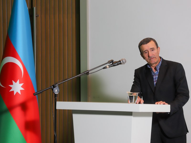 Qax rayonunda “44 günlük Vətən müharibəsində milli və dini həmrəyliyin zəfəri” mövzusunda konfrans keçirilib - Image 11