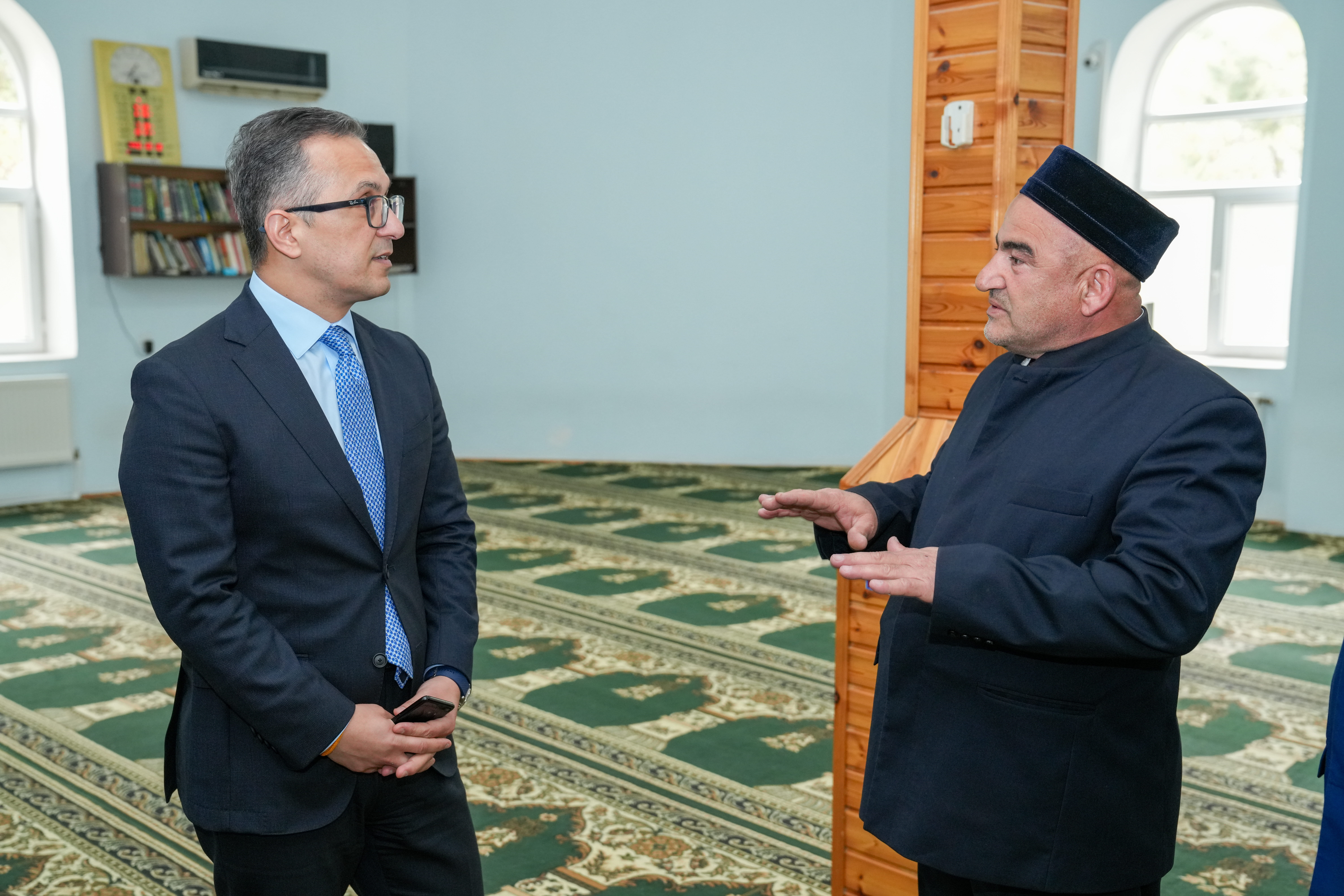 Dövlət Komitəsinin sədri Zərdab rayonunda yerləşən məscidlərin fəaliyyəti ilə tanış olub - Image 12