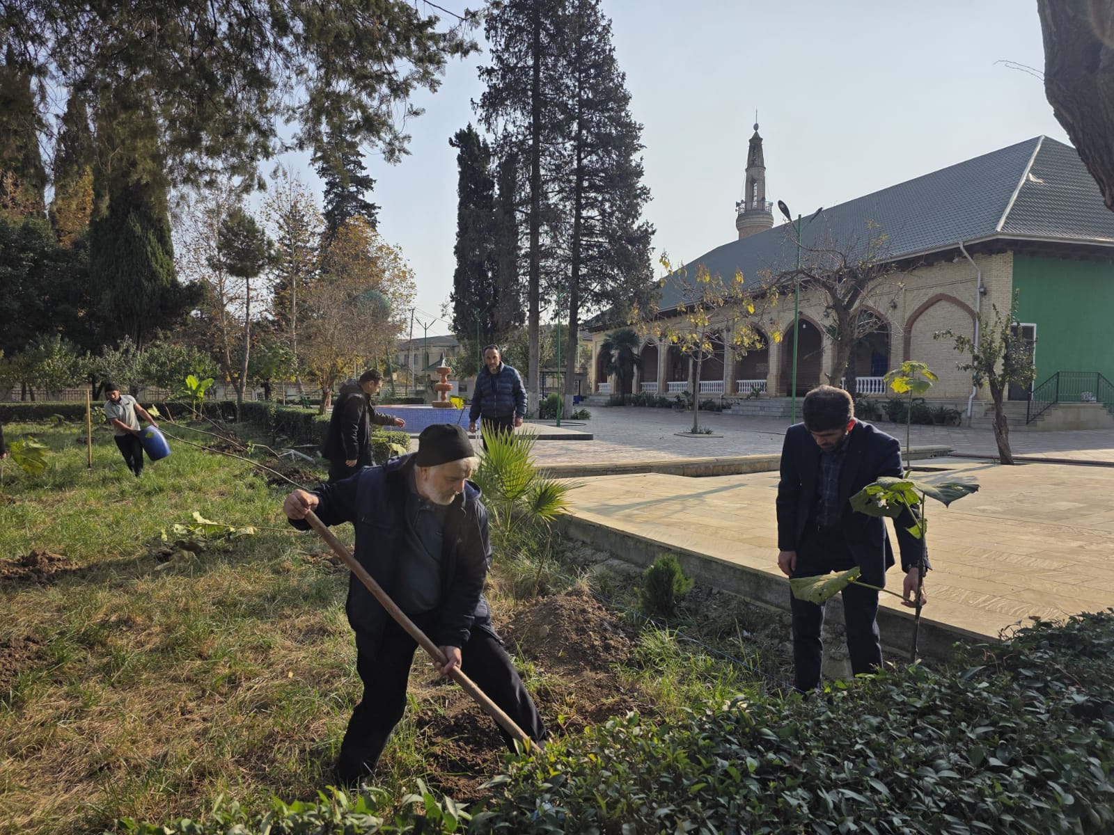 “Yaşıl gələcək naminə” aksiyası davam etdirilir - Image 18