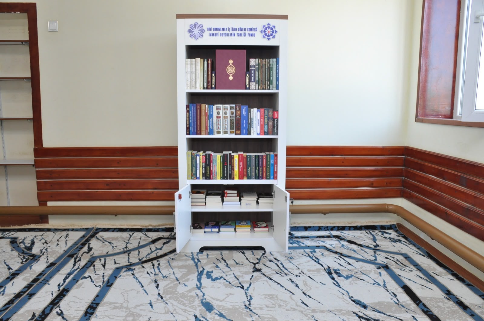 Cəzaçəkmə müəssisələrinə kitablar hədiyyə edilib - Image 5