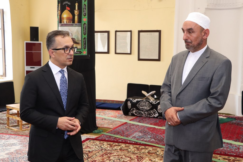 Komitə sədri Xəzər rayonunda yerləşən məscidləri ziyarət edib - Image 4