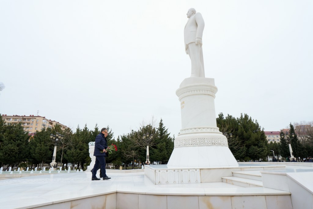 Dövlət Komitəsinin sədri Sumqayıtda vətəndaşları qəbul edib - Image 1