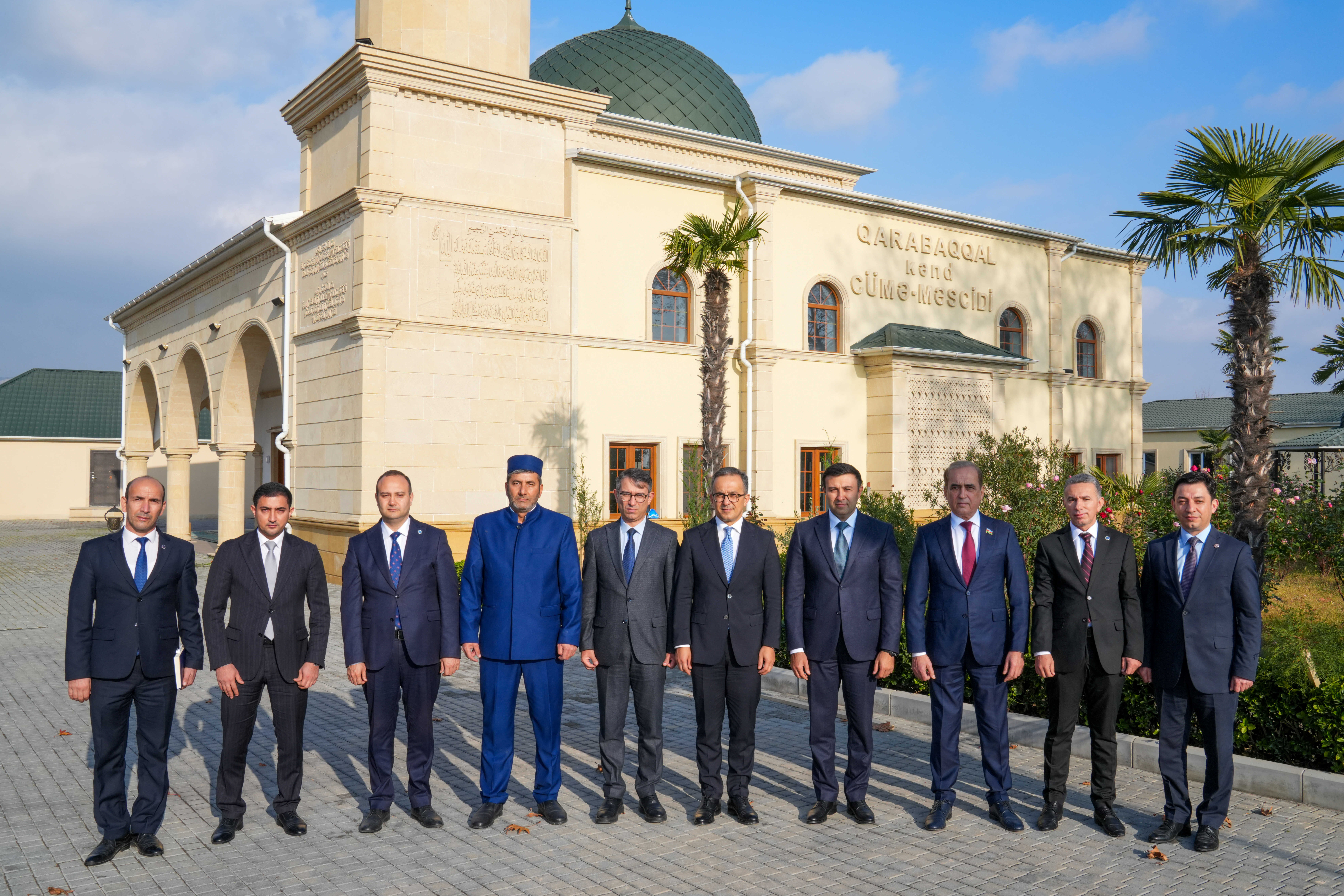 Dövlət Komitəsinin sədri Göyçayda məscidi ziyarət edib