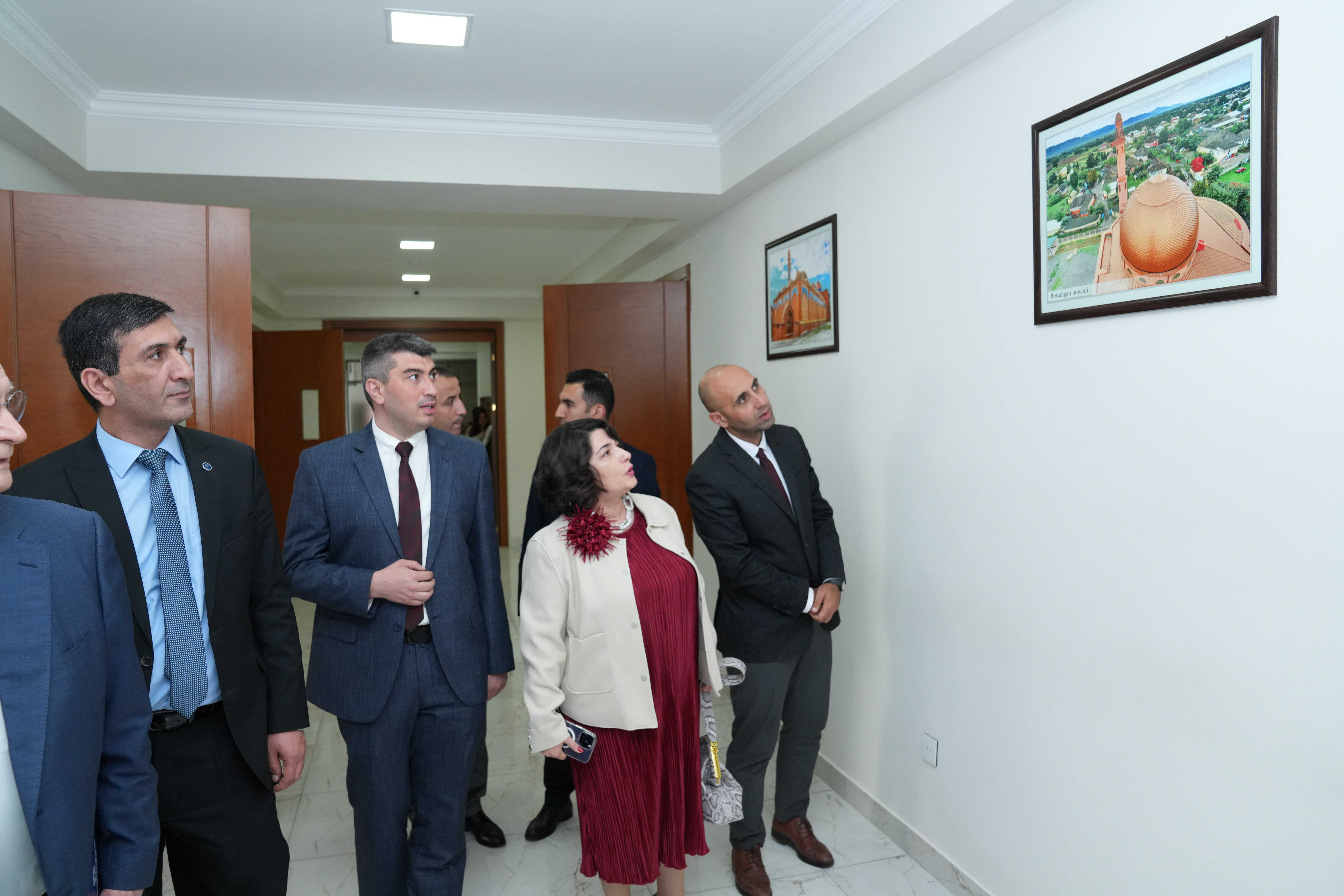 Dövlət Komitəsi yanında İctimai Şuranın üzvləri Azərbaycan İlahiyyat İnstitutu və Bakı İlahiyyat kollecində olublar - Image 6