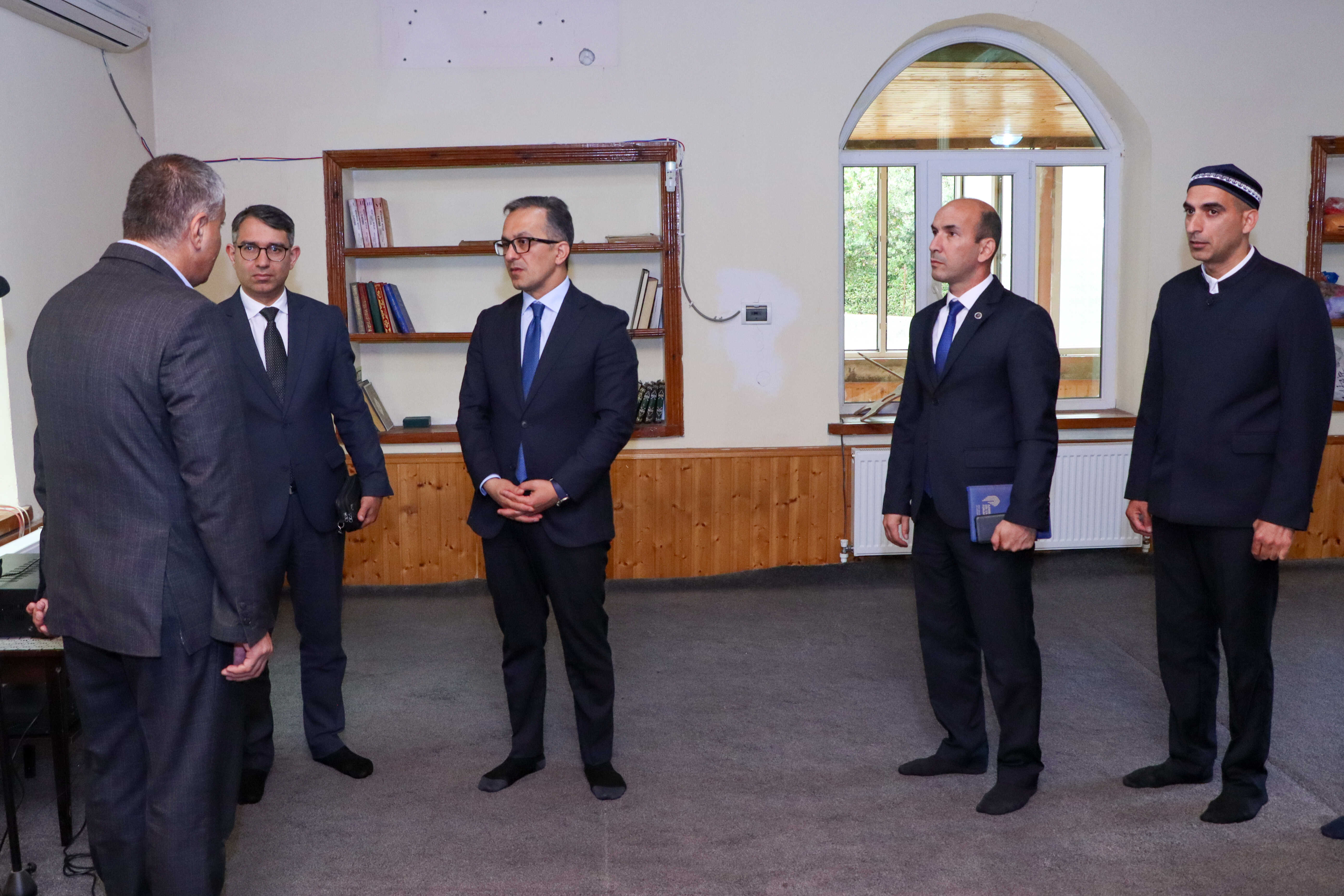 Komitə sədri Astarada yerləşən dini ibadətgahların fəaliyyəti ilə tanış olub - Image 4