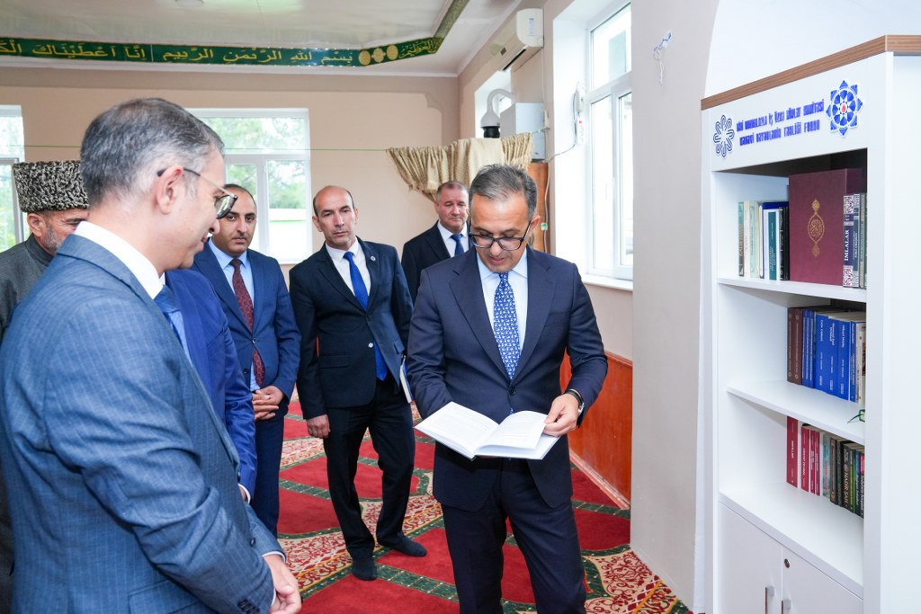 Dövlət Komitəsinin sədri Şabran rayonunda məscidlərin fəaliyyəti ilə tanış olub - Image 5