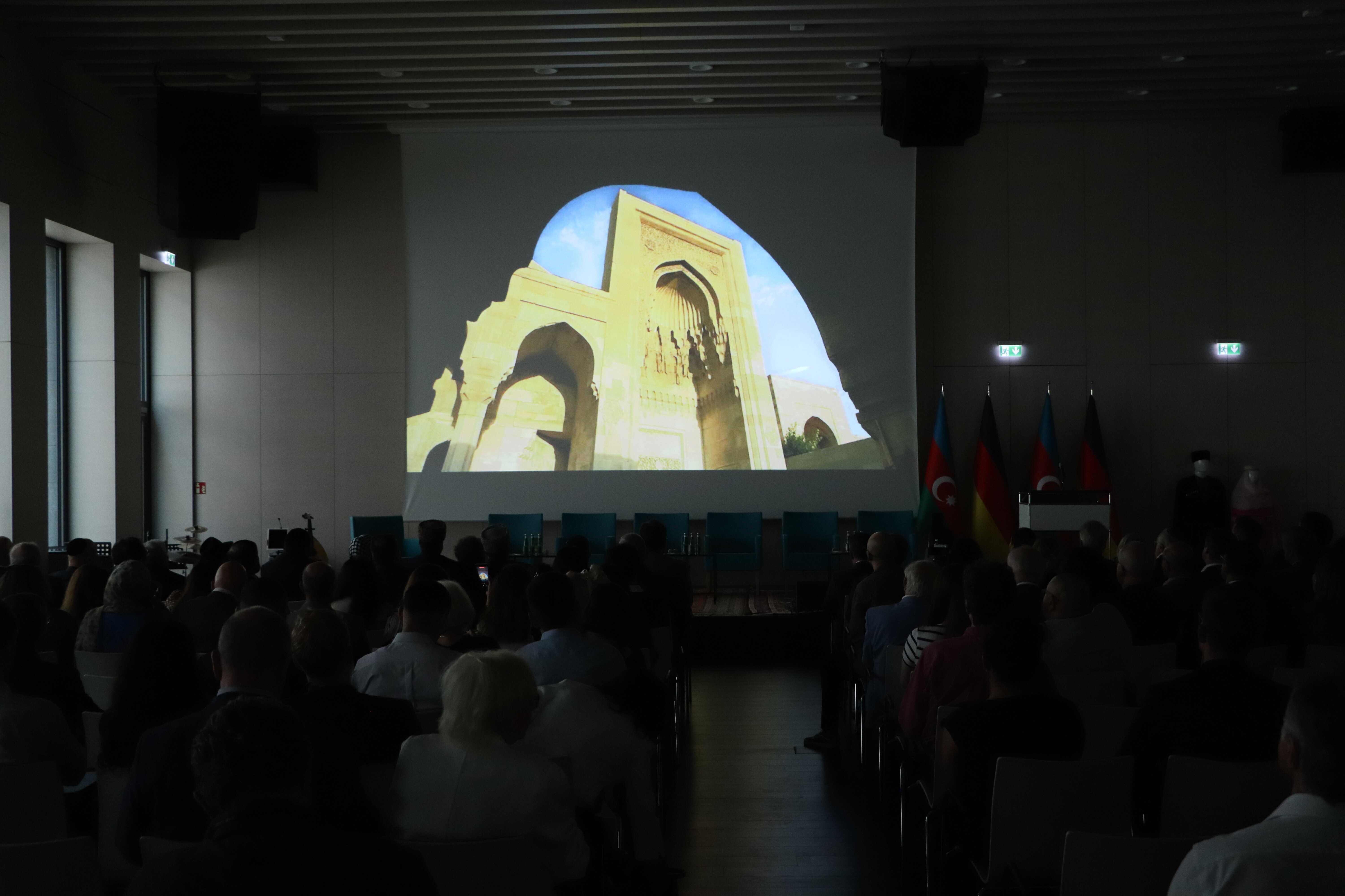 Berlində “Müxtəliflikdə birlik: dialoqda dinlərarasi sədalar” adlı tədbir keçirilib - Image 1
