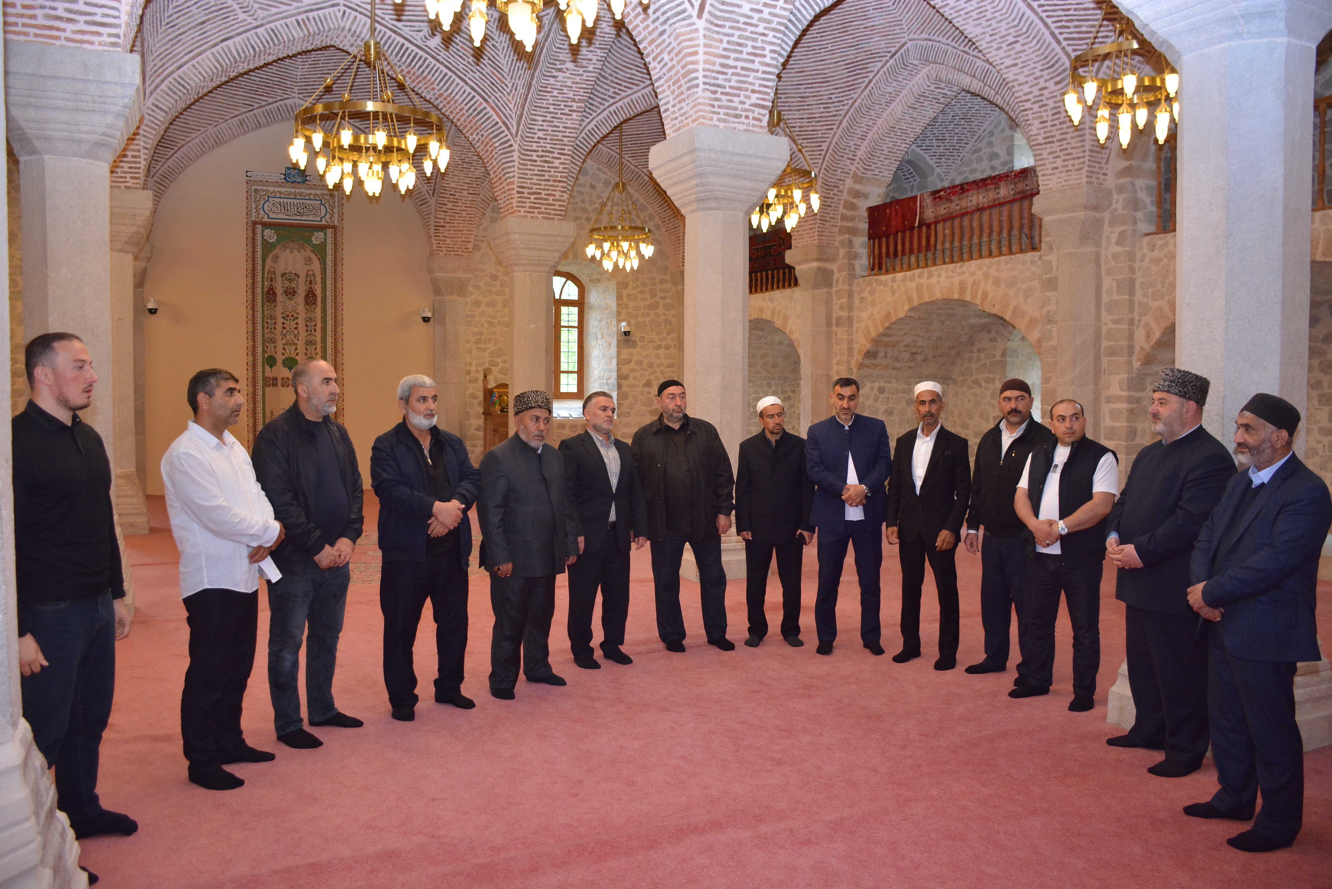 Din xadimləri Qarabağ və Şərqi Zəngəzurdakı tarixi-dini abidələri ziyarət ediblər - Image 11