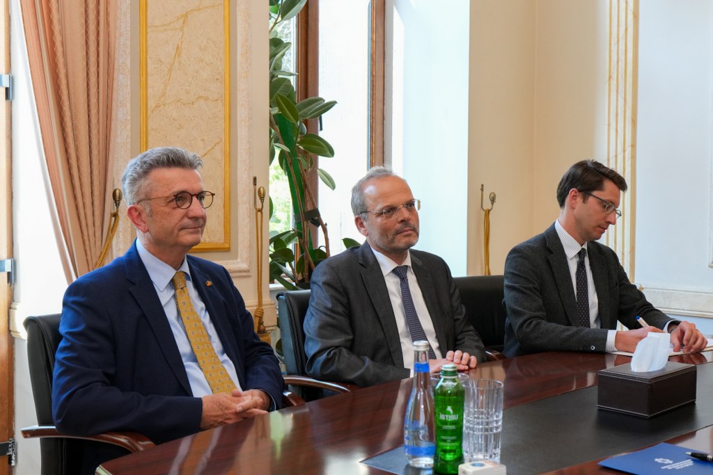 Dövlət Komitəsinin sədri Almaniya Hökumətinin xüsusi müvəkkili ilə görüşüb - Image 3