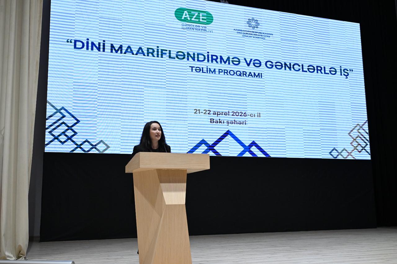 “Dini maarifləndirmə və gənclərlə iş” mövzusunda təlim proqramının açılış mərasimi keçirilib - Image 13