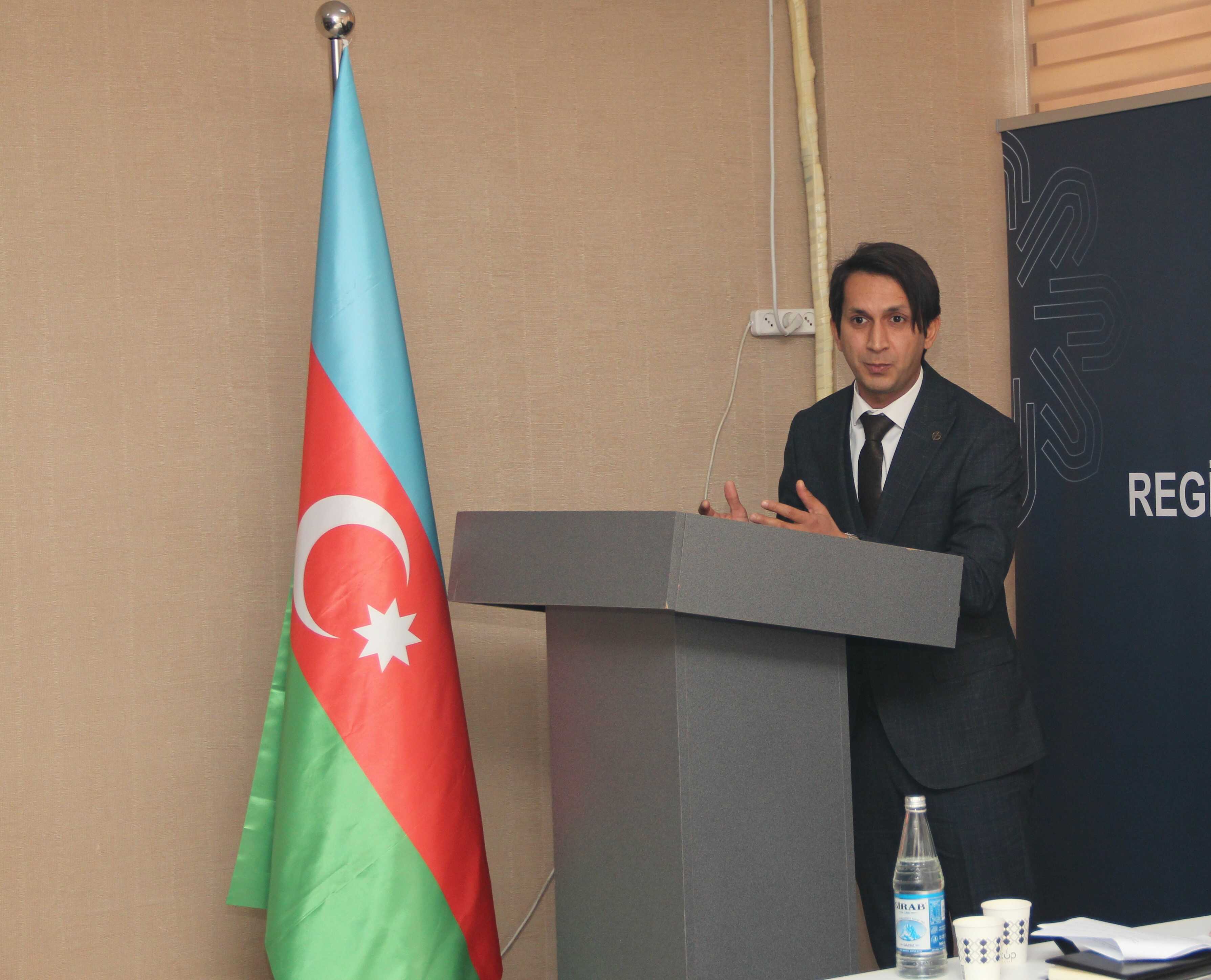 Ucar rayonunda “Vətənpərvərlik və milli–mənəvi dəyərlər” mövzusunda konfrans keçirilib - Image 13