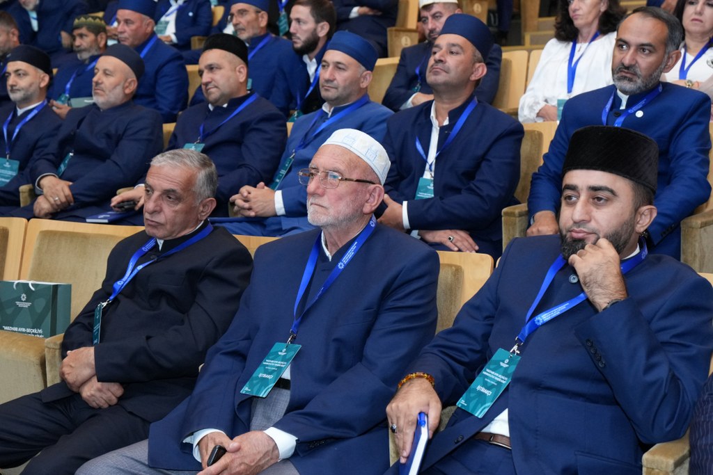 Ağdaşda keçirilən regional konfrans işini yekunlaşdırıb - Image 9
