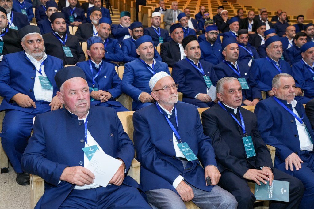 Ağdaşda din xadimləri üçün “Birgəyaşayış ənənəsində dini dəyərlərin rolu” mövzusunda təlim keçirilib - Image 4