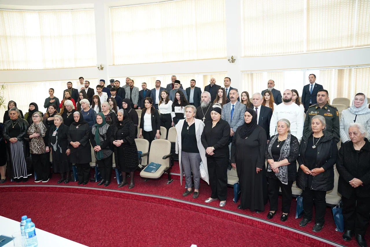 Sumqayıtda “Zəfər Günü və qəhrəmanlıq tariximiz” mövzusunda konfrans keçirilib - Image 2