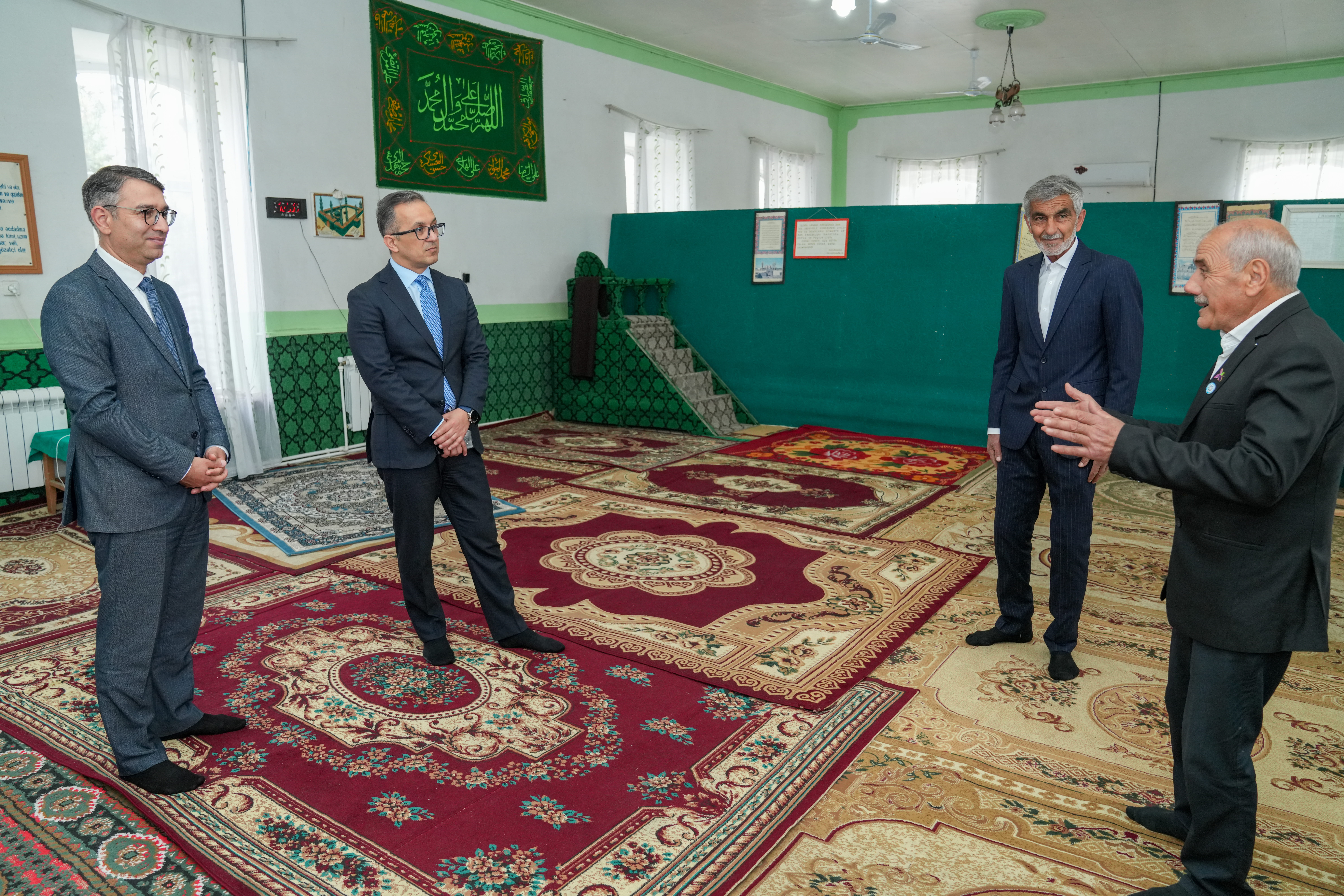 Dövlət Komitəsinin sədri Zərdab rayonunda yerləşən məscidlərin fəaliyyəti ilə tanış olub - Image 5