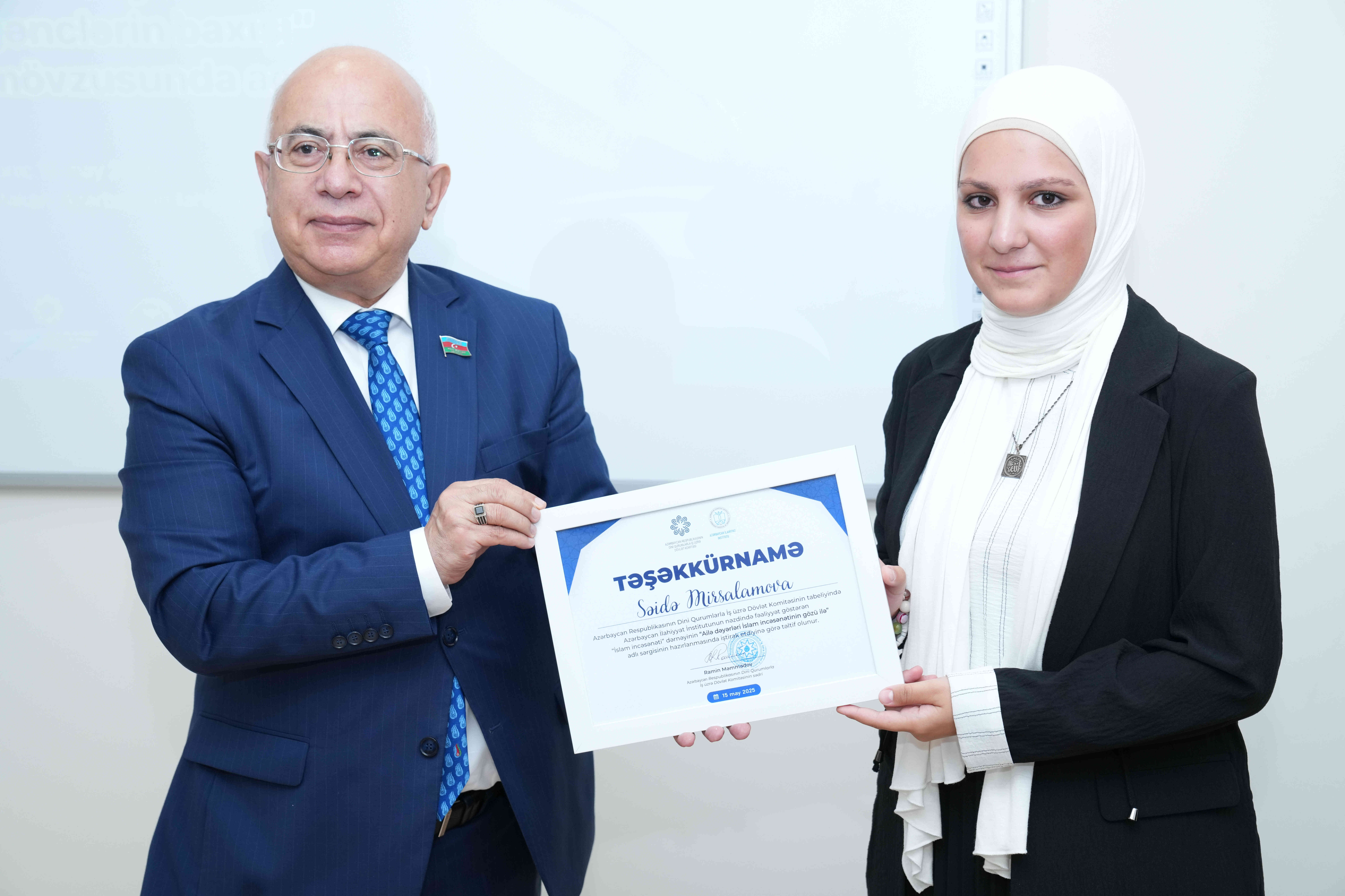 Azərbaycan İlahiyyat İnstitutunda “Ailə dəyərlərimizə gənclərin baxışı” mövzusunda açıq dərs formatında tədbir keçirilib - Image 10
