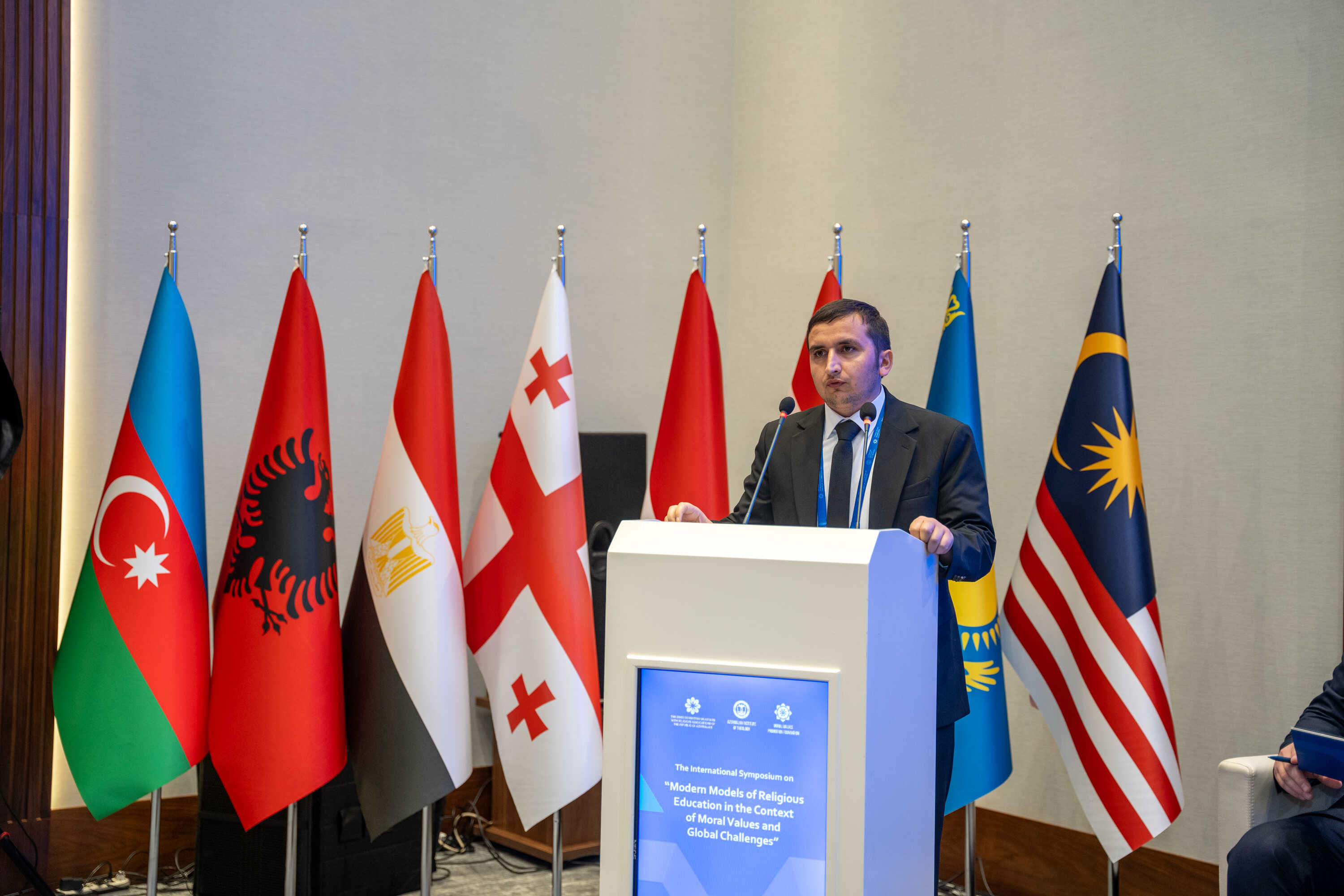 Beynəlxalq simpoziumun panel sessiyaları yekunlaşıb - Image 5