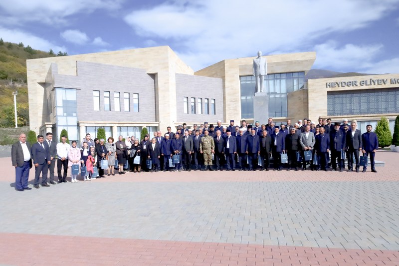 Şəkidə “Zəfər Günü və qəhrəmanlıq tariximiz” mövzusunda tədbir keçirilib - Image 14