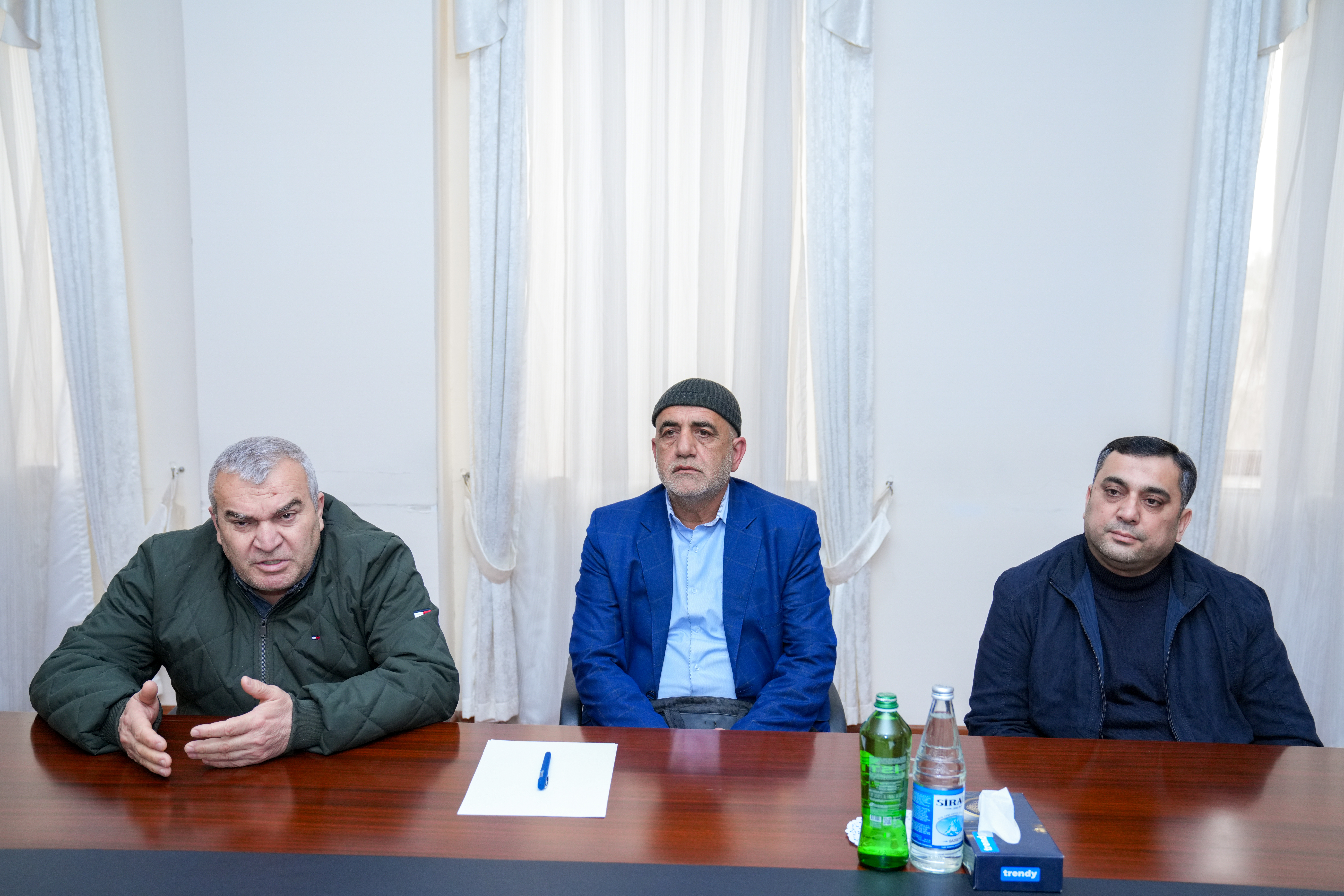 Dövlət Komitəsinin sədri Salyan rayonunda vətəndaşları qəbul edib - Image 16
