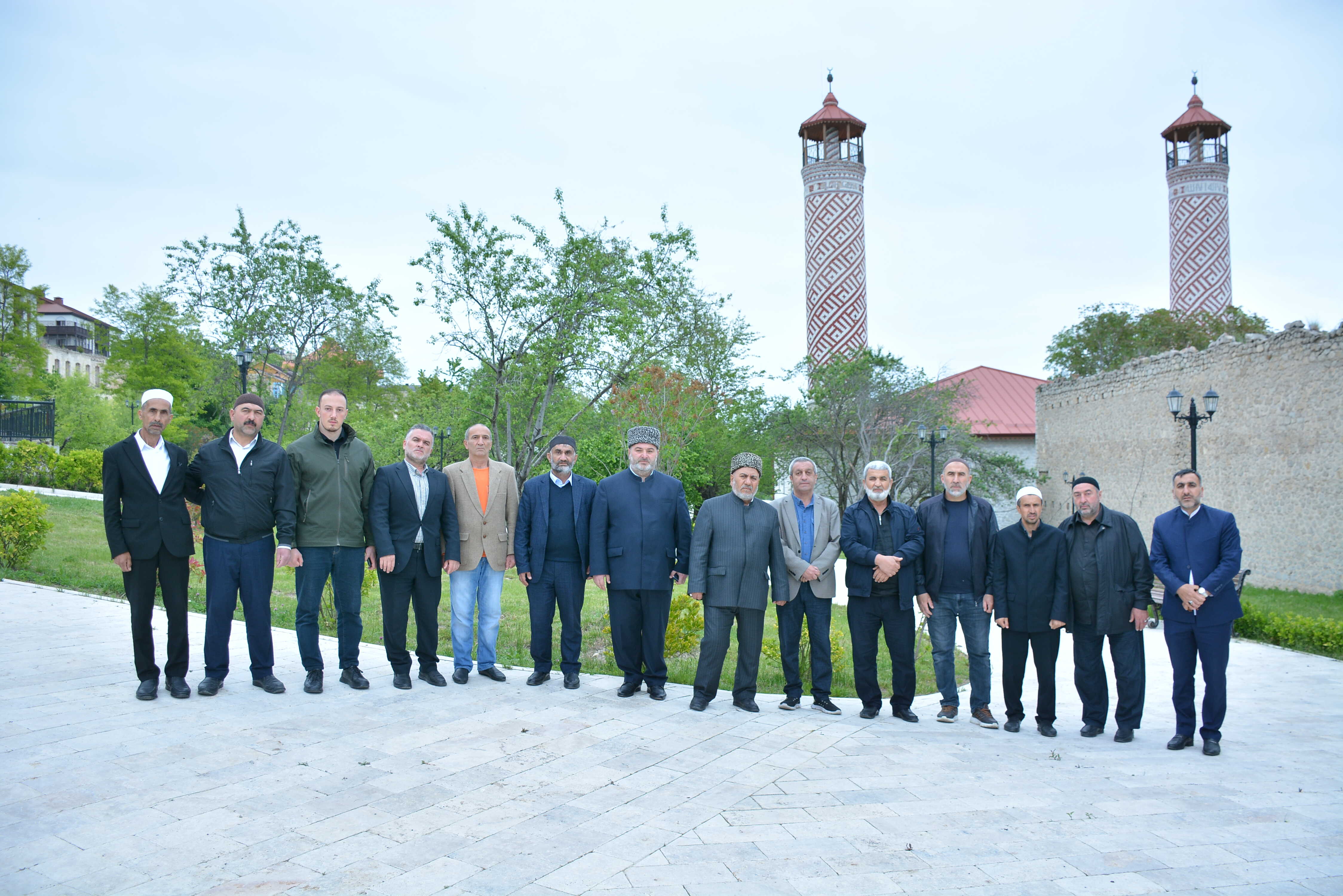 Din xadimləri Qarabağ və Şərqi Zəngəzurdakı tarixi-dini abidələri ziyarət ediblər - Image 5