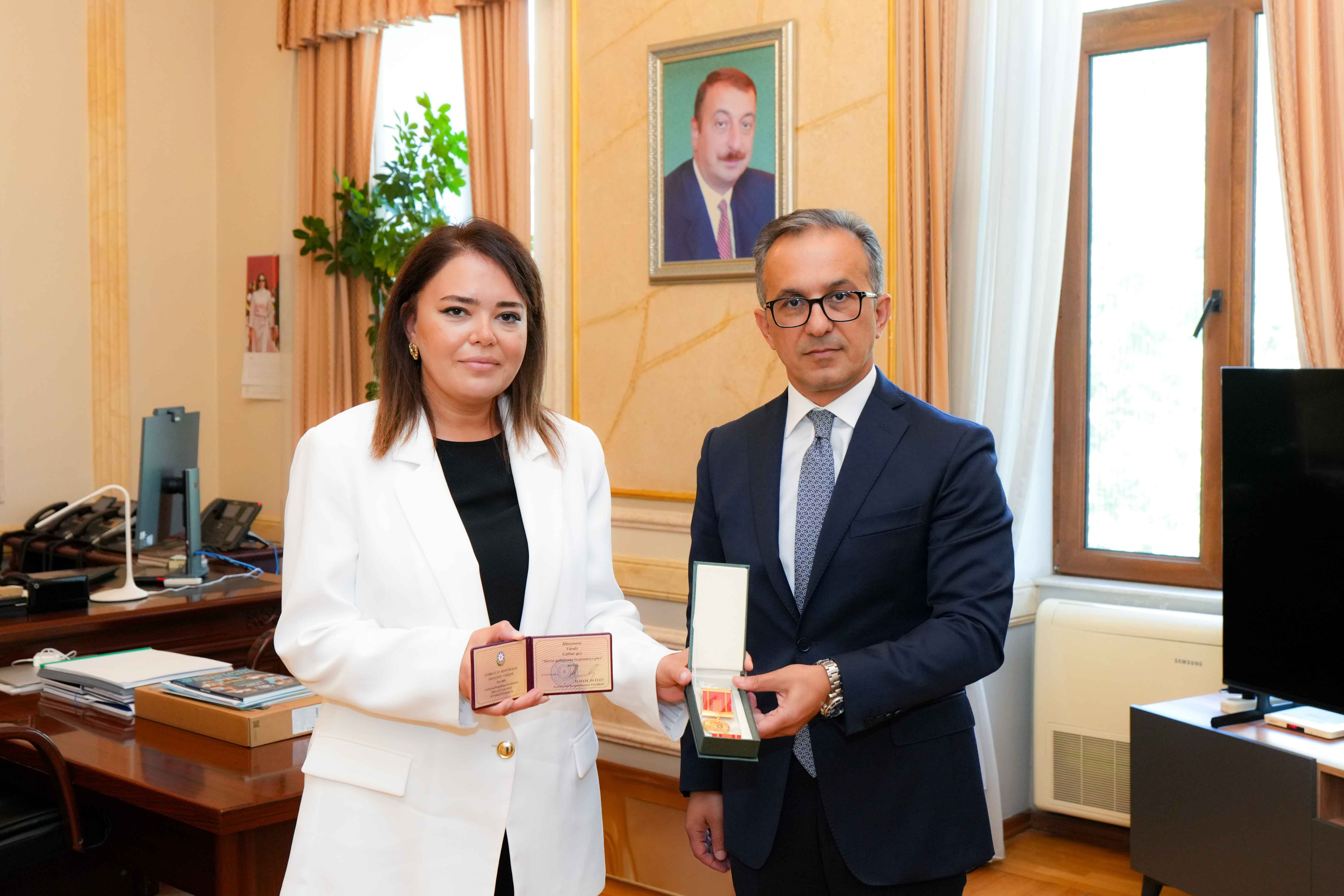 Komitə əməkdaşlarına “Dövlət qulluğunda fərqlənməyə görə” medalı təqdim edilib - Image 2