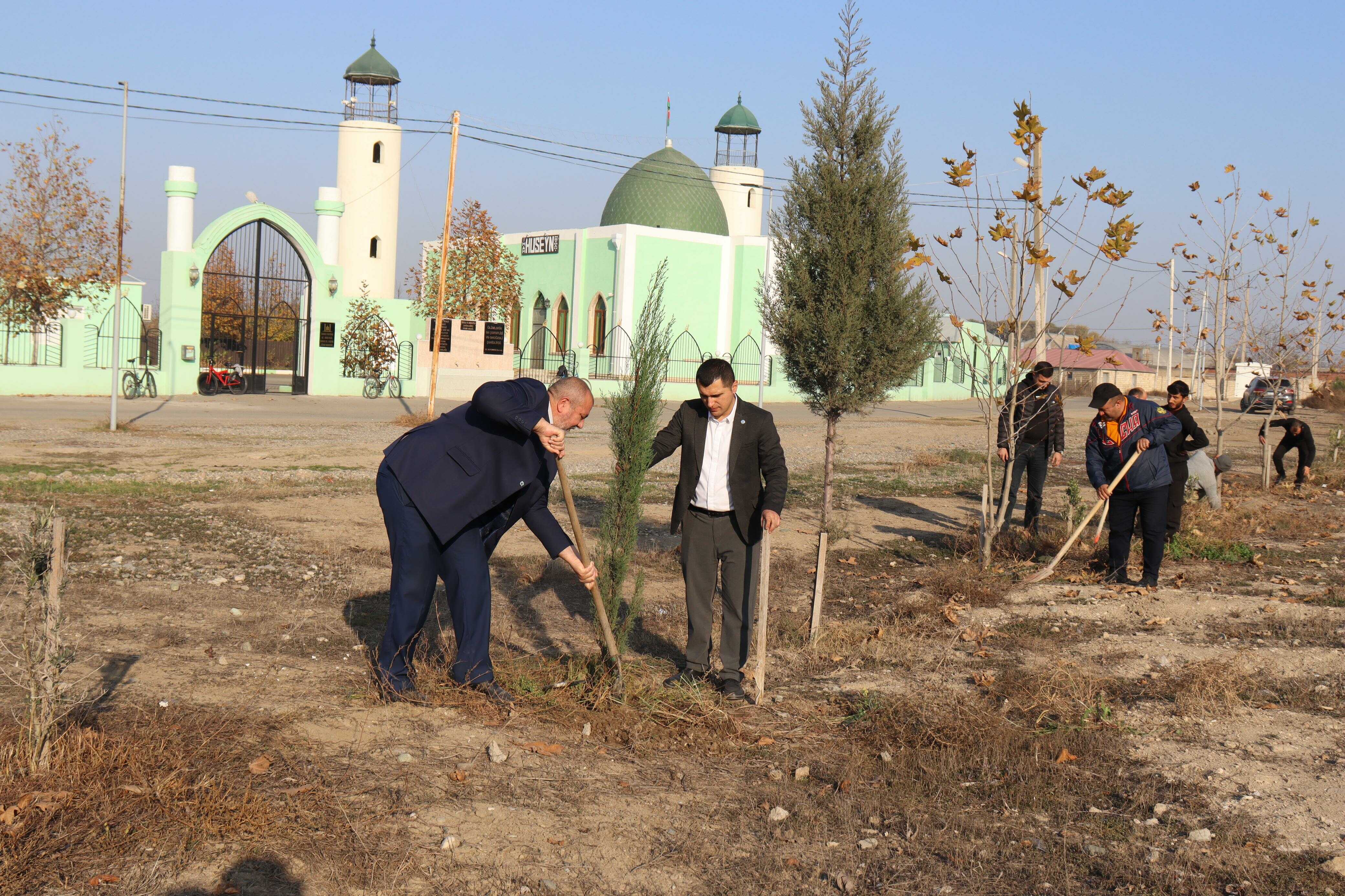 Ümummilli Lider Heydər Əliyevin Anım günü münasibətilə “Yaşıl gələcək naminə” aksiyasına start verilib - Image 6