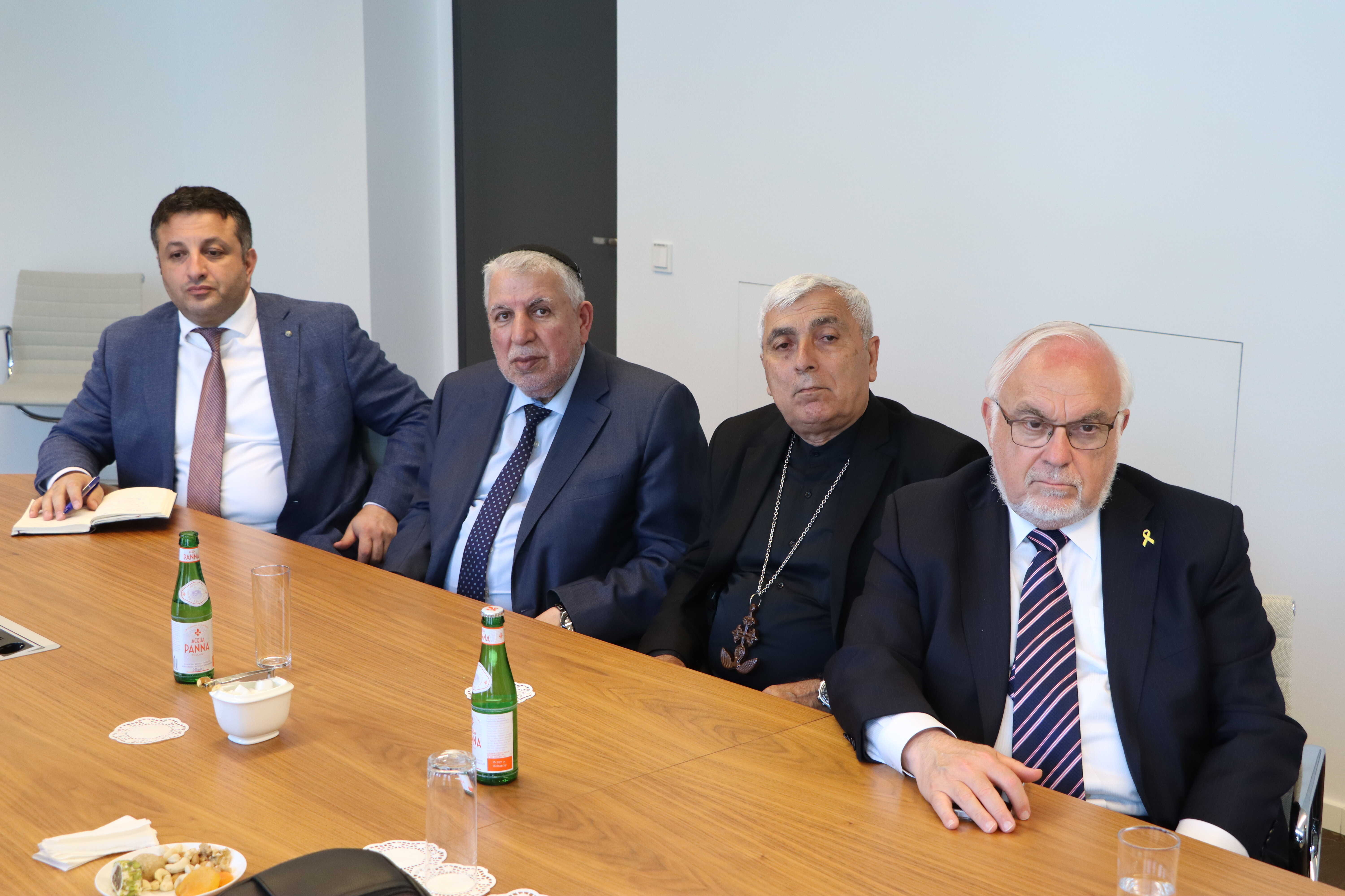 Azərbaycan nümayəndə heyəti Almaniyada müxtəlif dini konfessiyaların nümayəndələri ilə görüşüb - Image 16