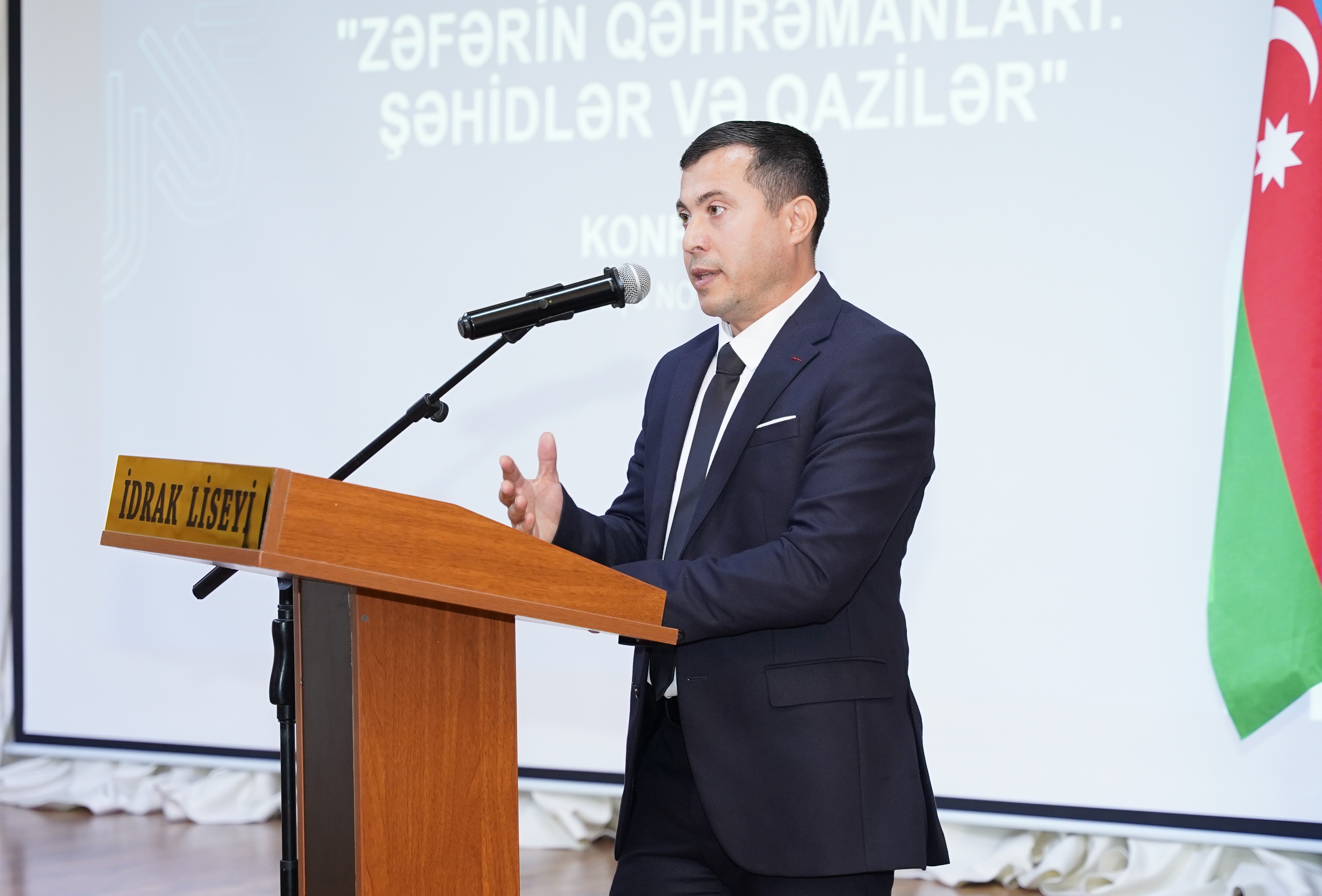 Binəqədidə “Zəfərin Qəhrəmanları: Şəhidlər və Qazilər” mövzusunda tədbir təşkil olunub - Image 7