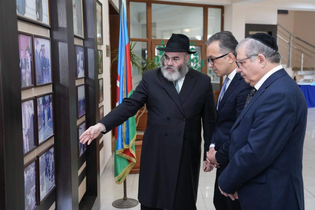 Komitə sədri “Xabad-Or-Avner” Təhsil Mərkəzində olub - Image 5