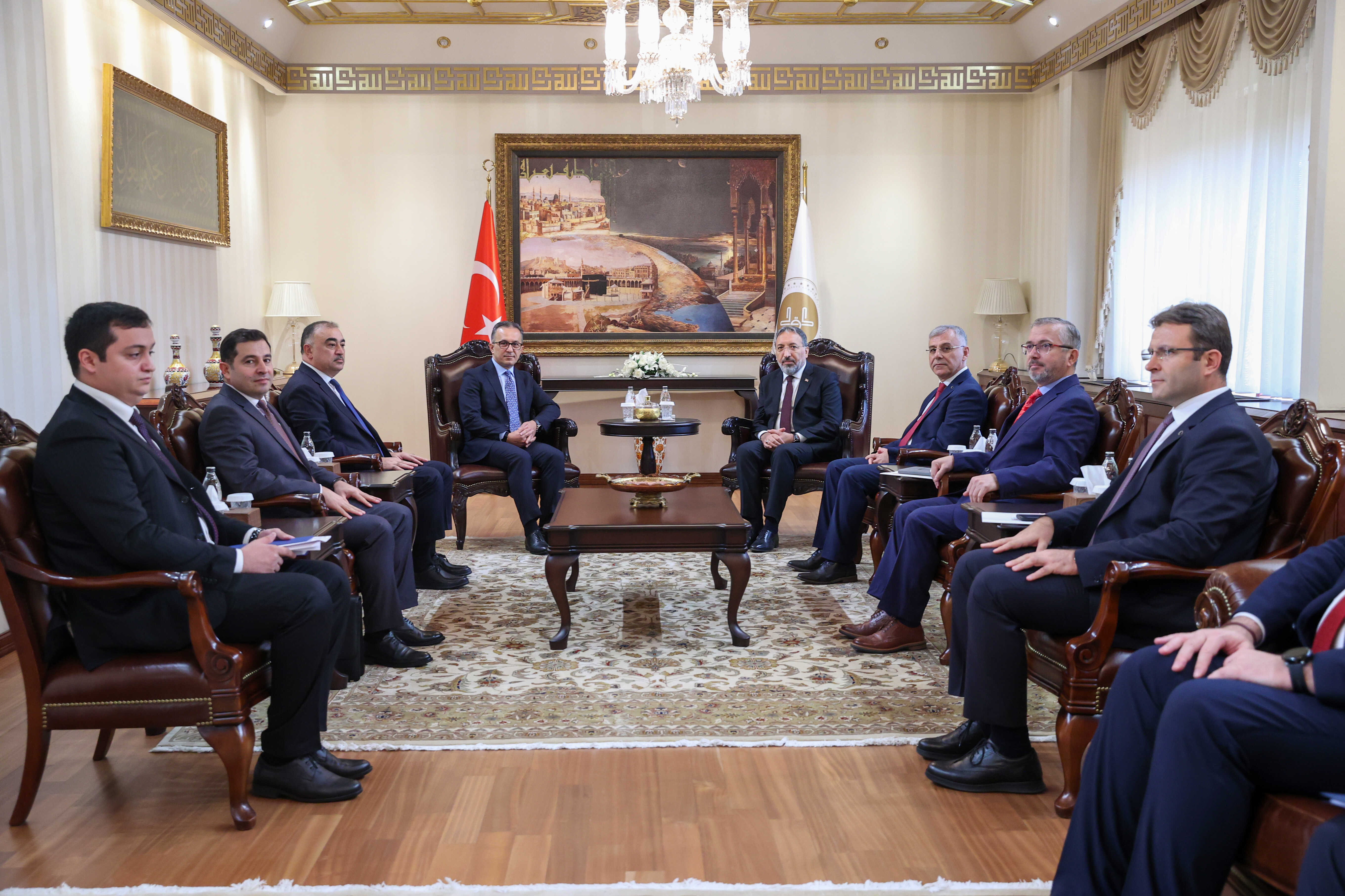 Dövlət Komitəsinin sədri Türkiyənin Diyanət İşləri İdarəsinin rəhbəri ilə görüşüb - Image 2