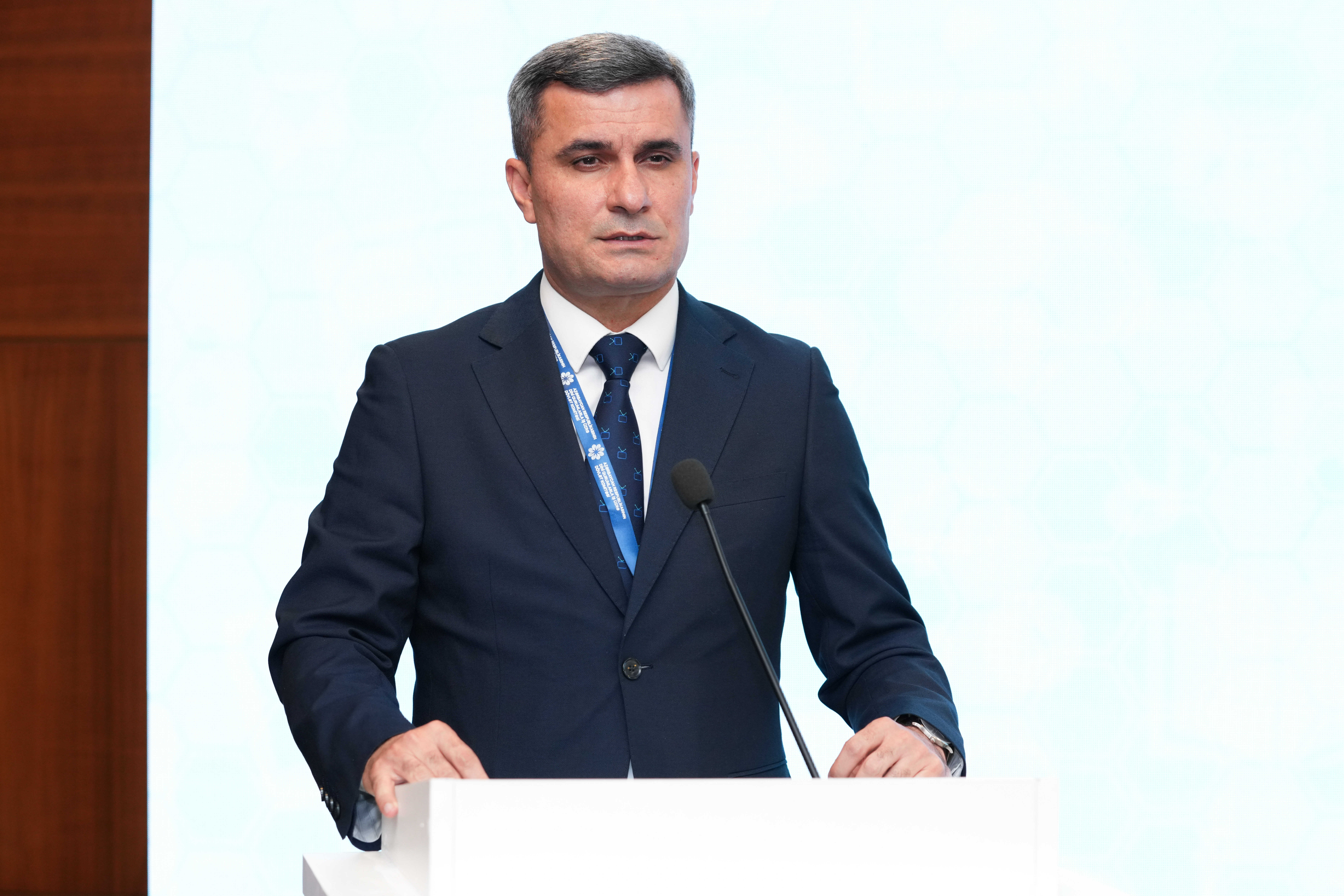 Qusarda “Dini mövzuların mediada təqdimatı: dini sabitliyin qorunmasında birgə məsuliyyət” mövzusunda konfrans keçirilir - Image 27