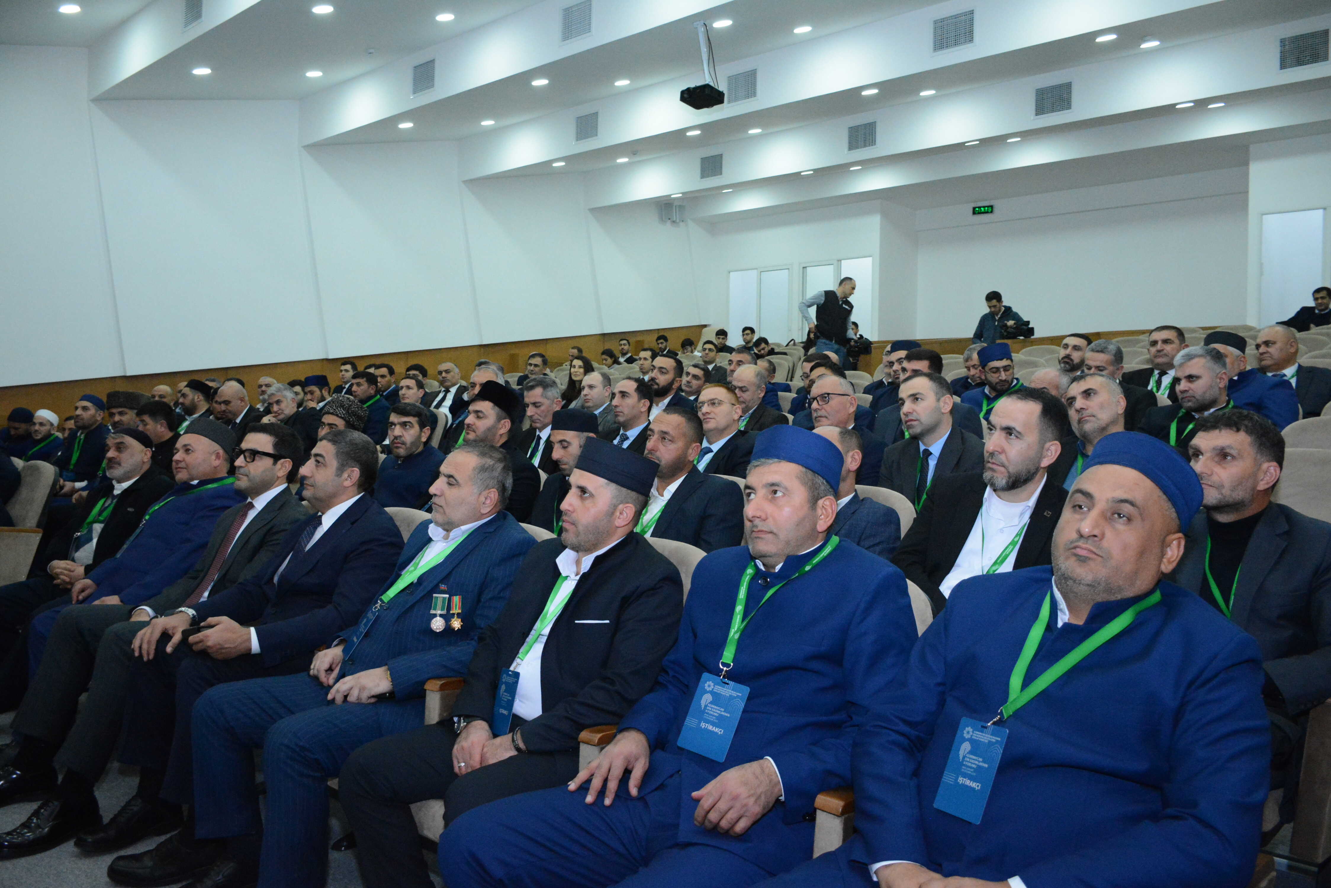 Din Xadimlərinin II Forumunun iştirakçıları Azərbaycan İlahiyyat İnstitutunda olublar - Image 2