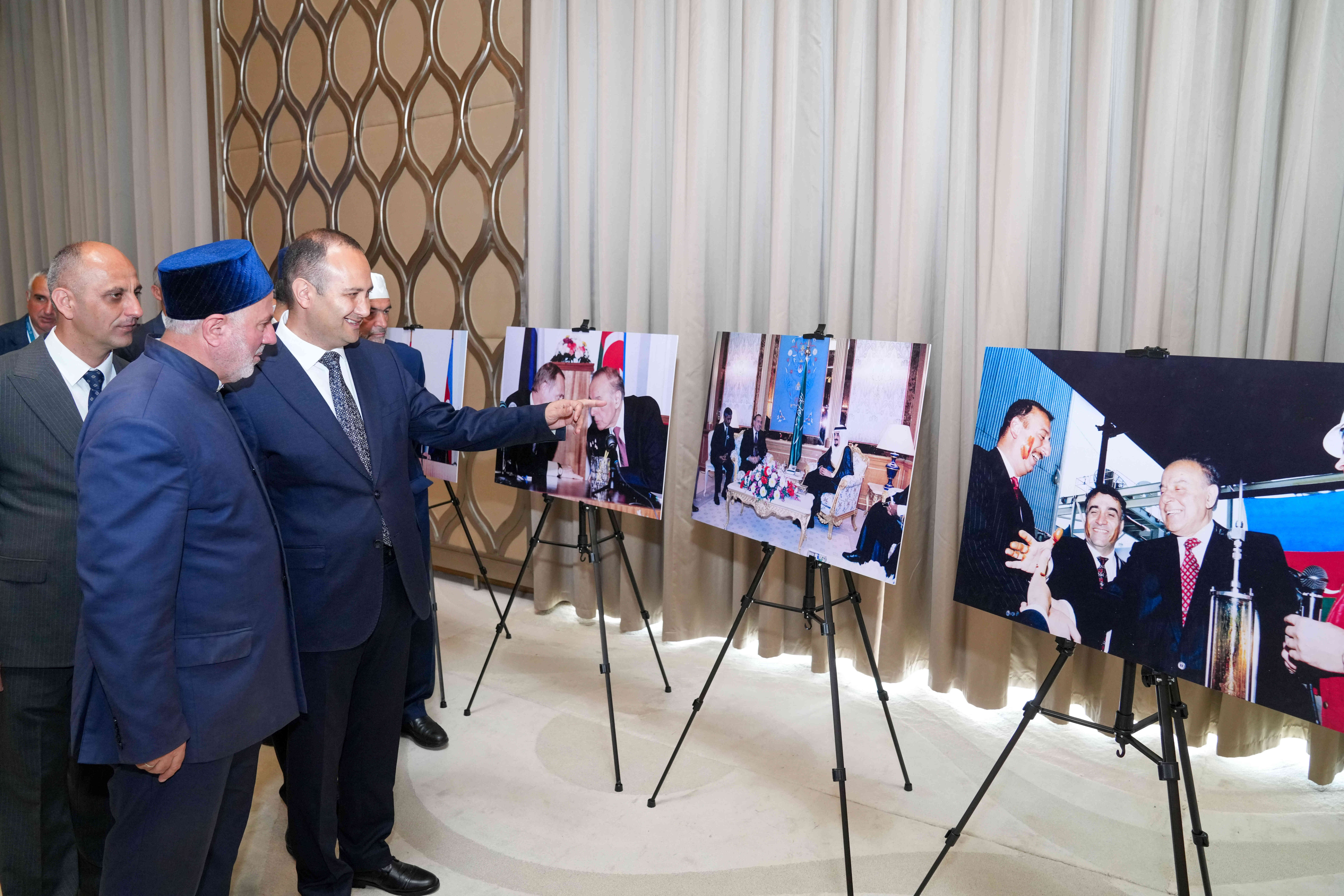 Qəbələdə “Heydər Əliyev və milli-mənəvi dəyərlərə qayıdış” mövzusunda regional konfrans keçirilir - Image 17