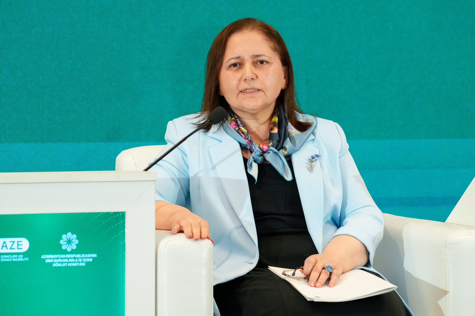 “Gənc nəslin milli-mənəvi dəyərlər ruhunda tərbiyəsi” mövzusunda konfrans işini panel sessiyalarla davam etdirir - Image 5