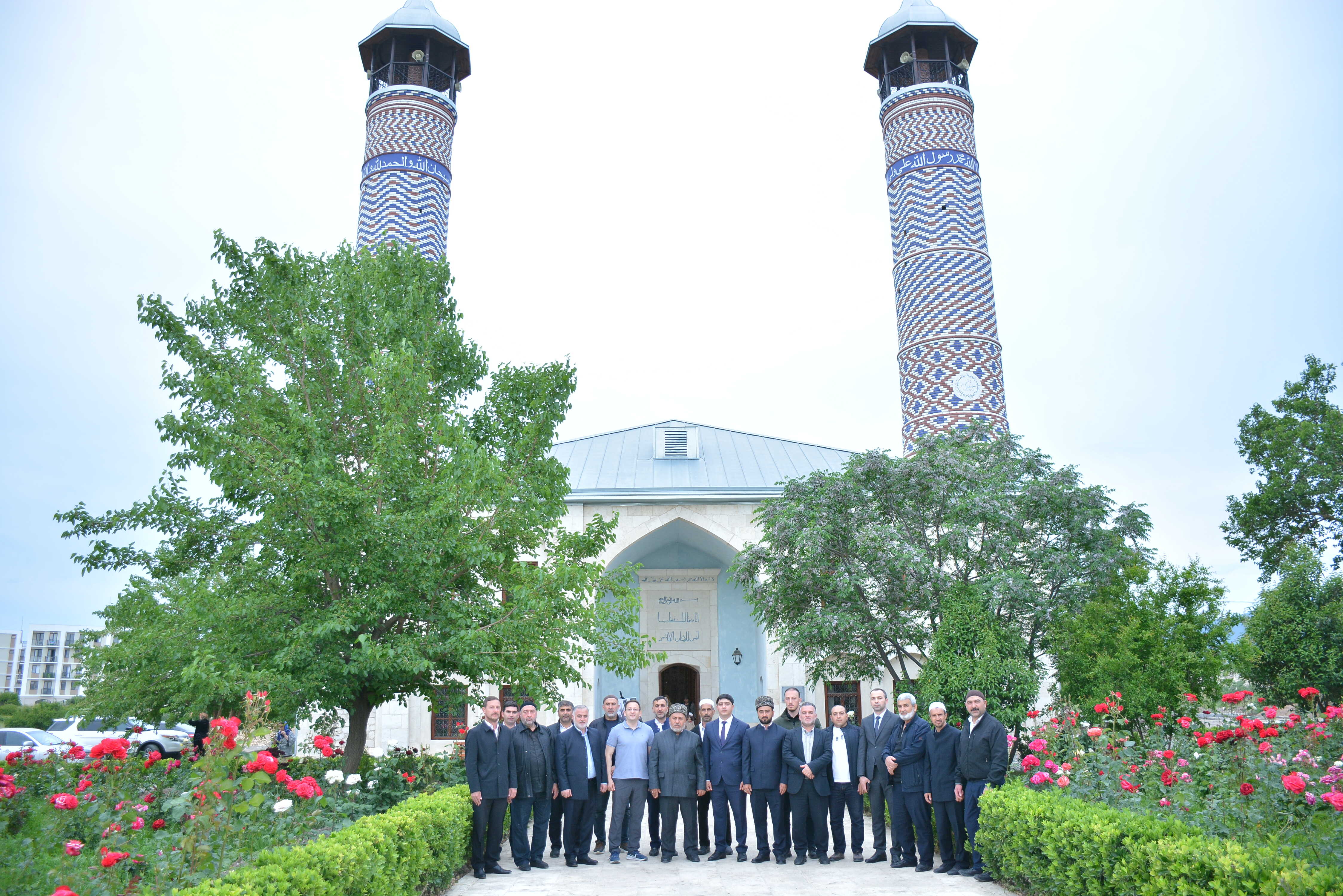 Din xadimləri Qarabağ və Şərqi Zəngəzurdakı tarixi-dini abidələri ziyarət ediblər - Image 15