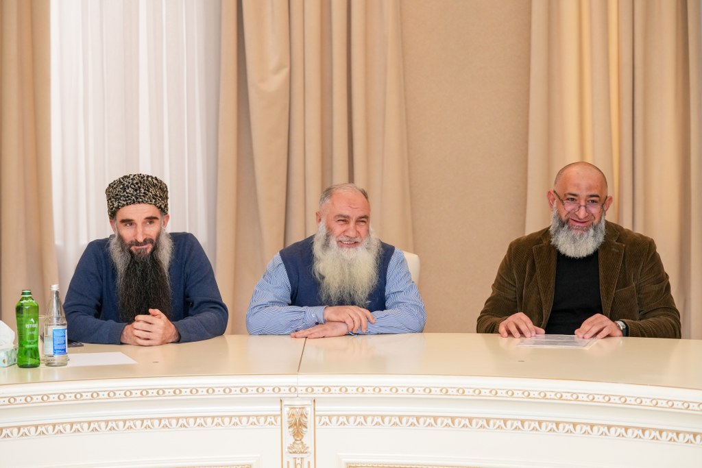 Dövlət Komitəsinin sədri Sumqayıtda vətəndaşları qəbul edib - Image 19