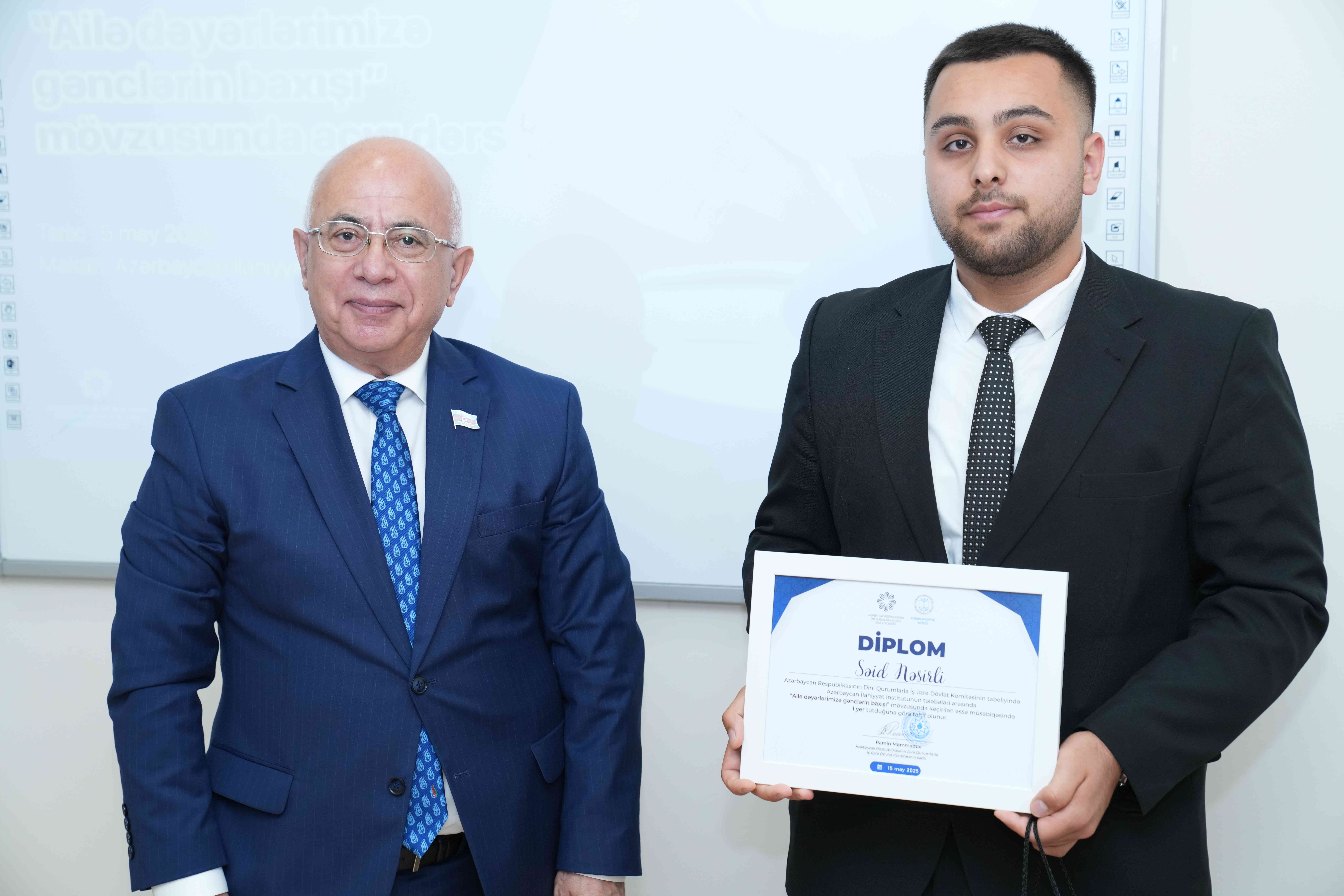 Azərbaycan İlahiyyat İnstitutunda “Ailə dəyərlərimizə gənclərin baxışı” mövzusunda açıq dərs formatında tədbir keçirilib - Image 18