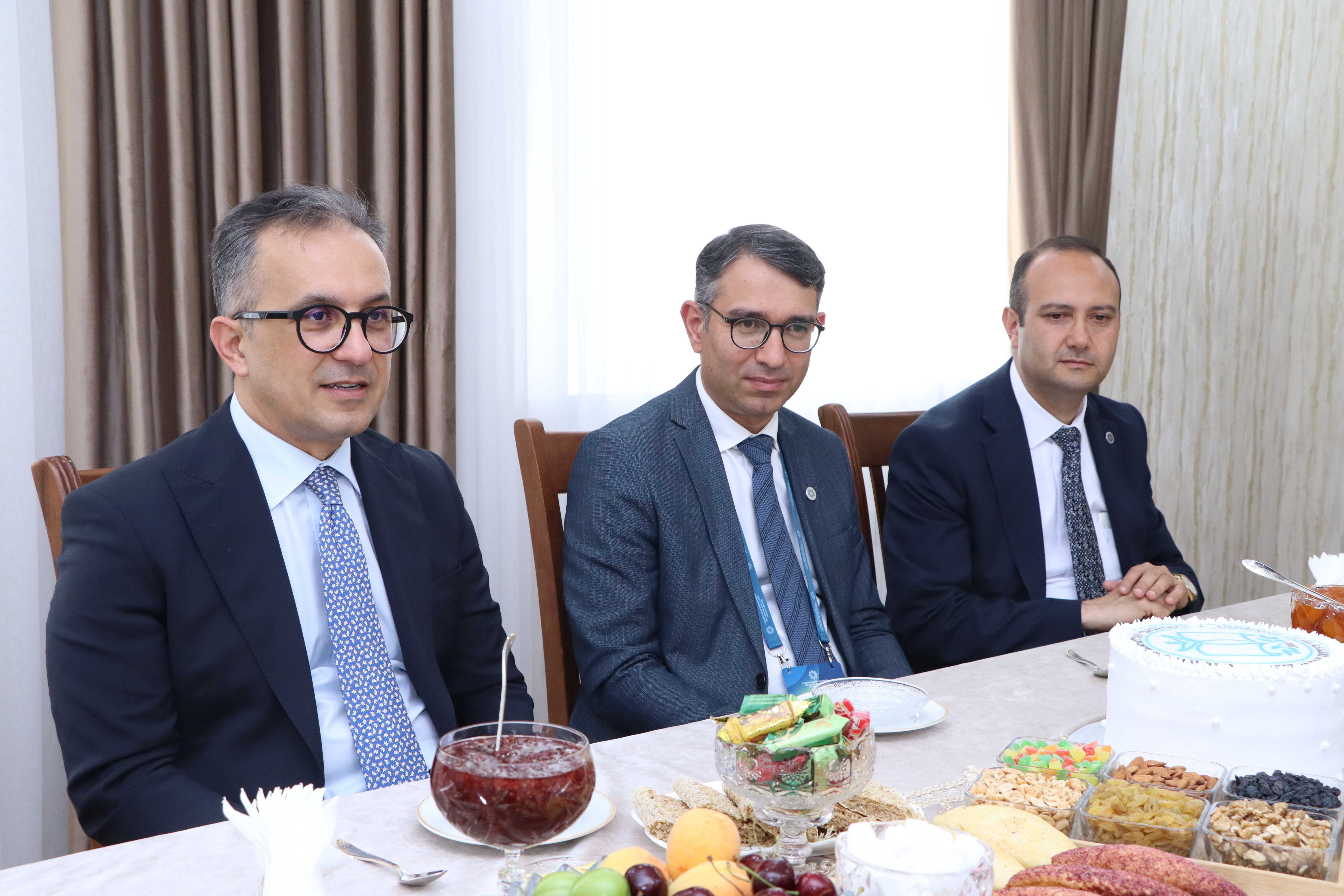 Dövlət Komitəsinin sədri Qubada tələbənin evini ziyarət edib - Image 2