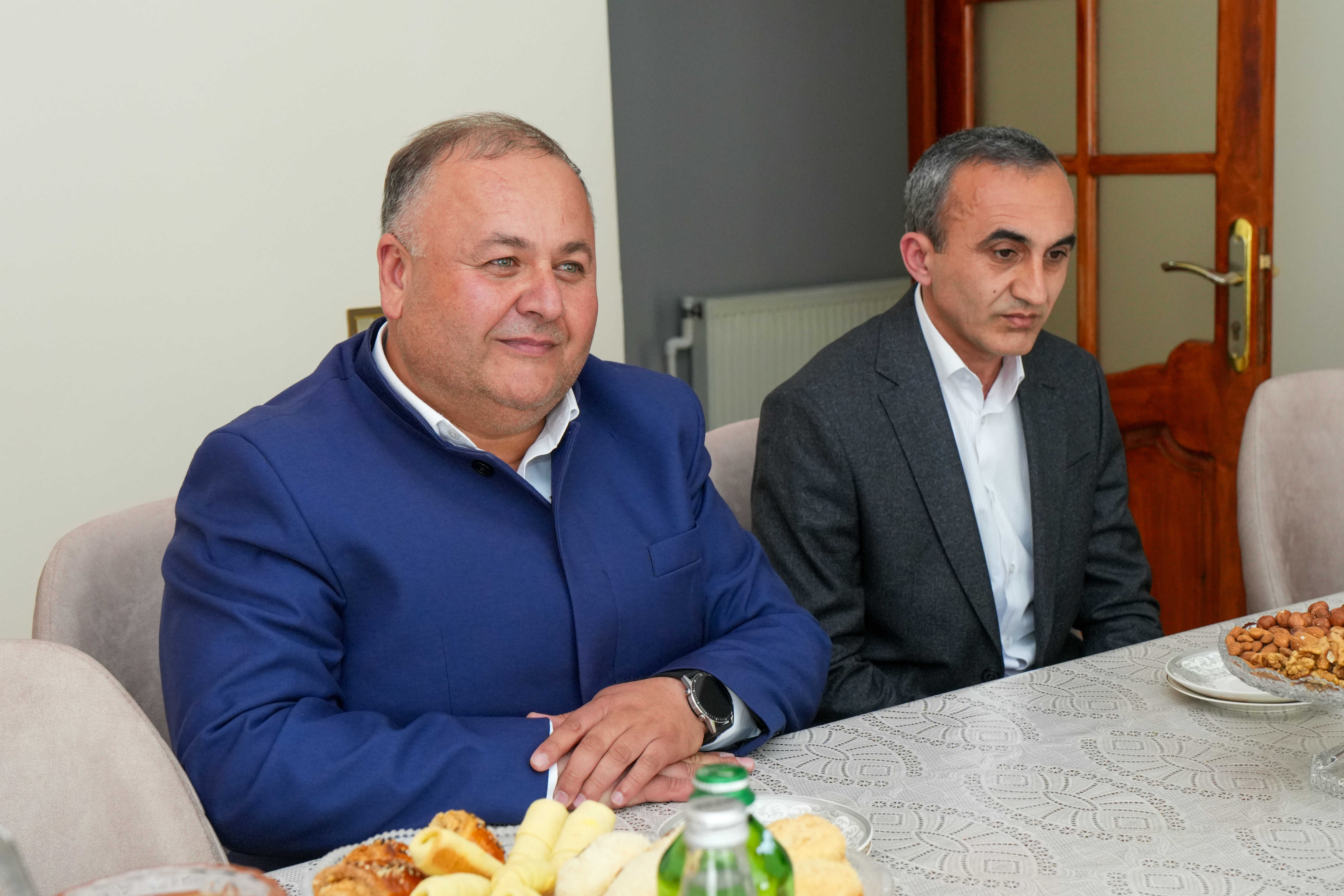 Dövlət Komitəsinin sədri Bərdədə tələbənin ailəsini ziyarət edib - Image 6