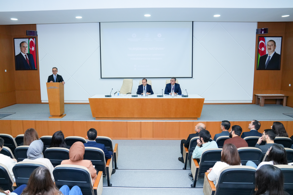 “Xurşidbanu Natəvan” təqaüd proqramı üzrə müsabiqə qaliblərinin mükafatlandırılma mərasimi keçirilib - Image 4