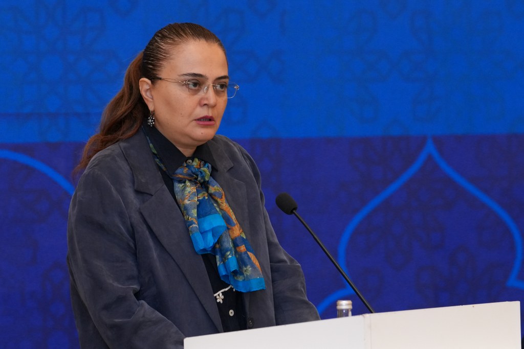 “Tarixi-dini abidələrin qorunması: çağırışlar və perspektivlər” mövzusunda konfrans işini panel sessiyalarla davam etdirir - Image 5