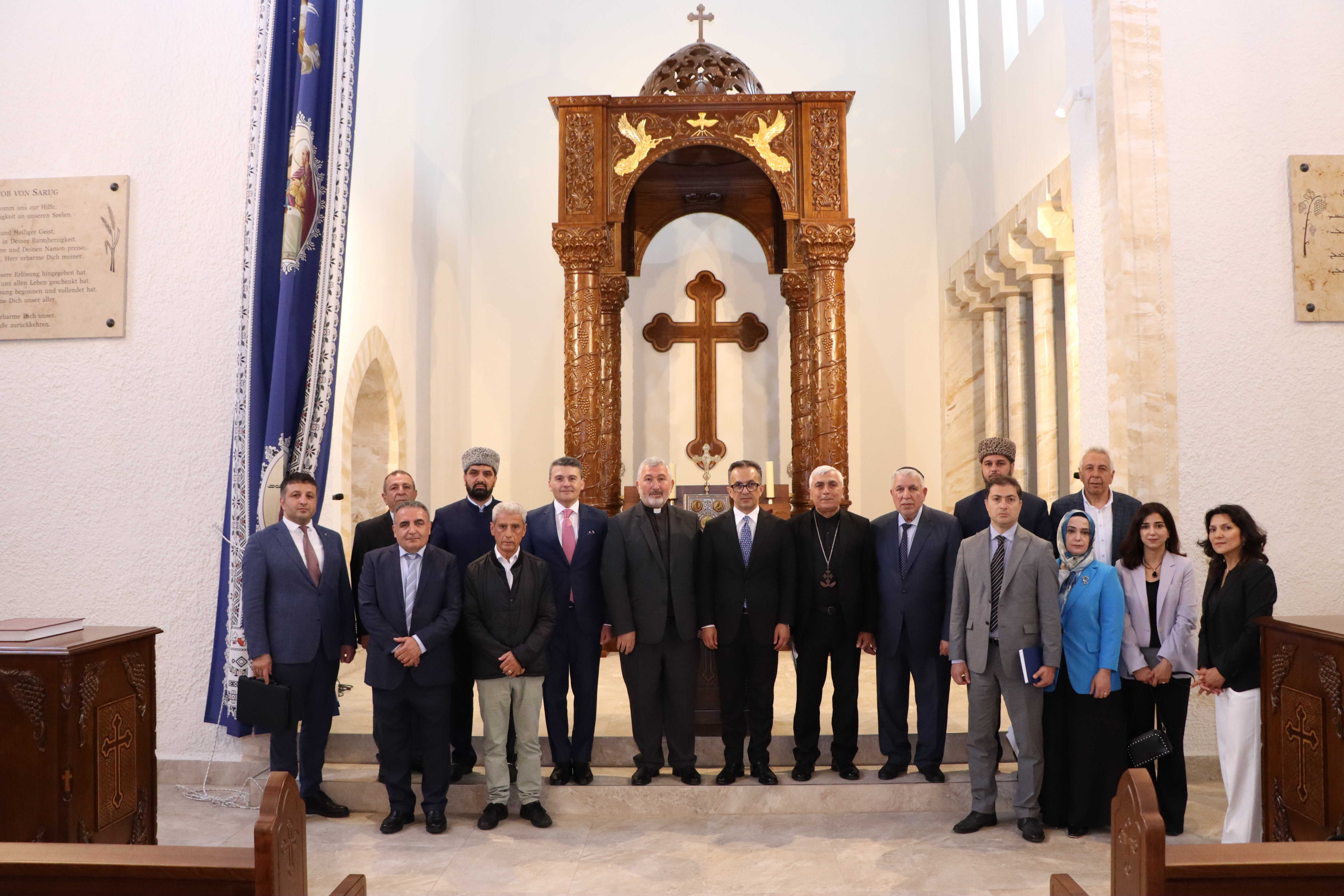 Azərbaycan nümayəndə heyəti Almaniyada müxtəlif dini konfessiyaların nümayəndələri ilə görüşüb - Image 4