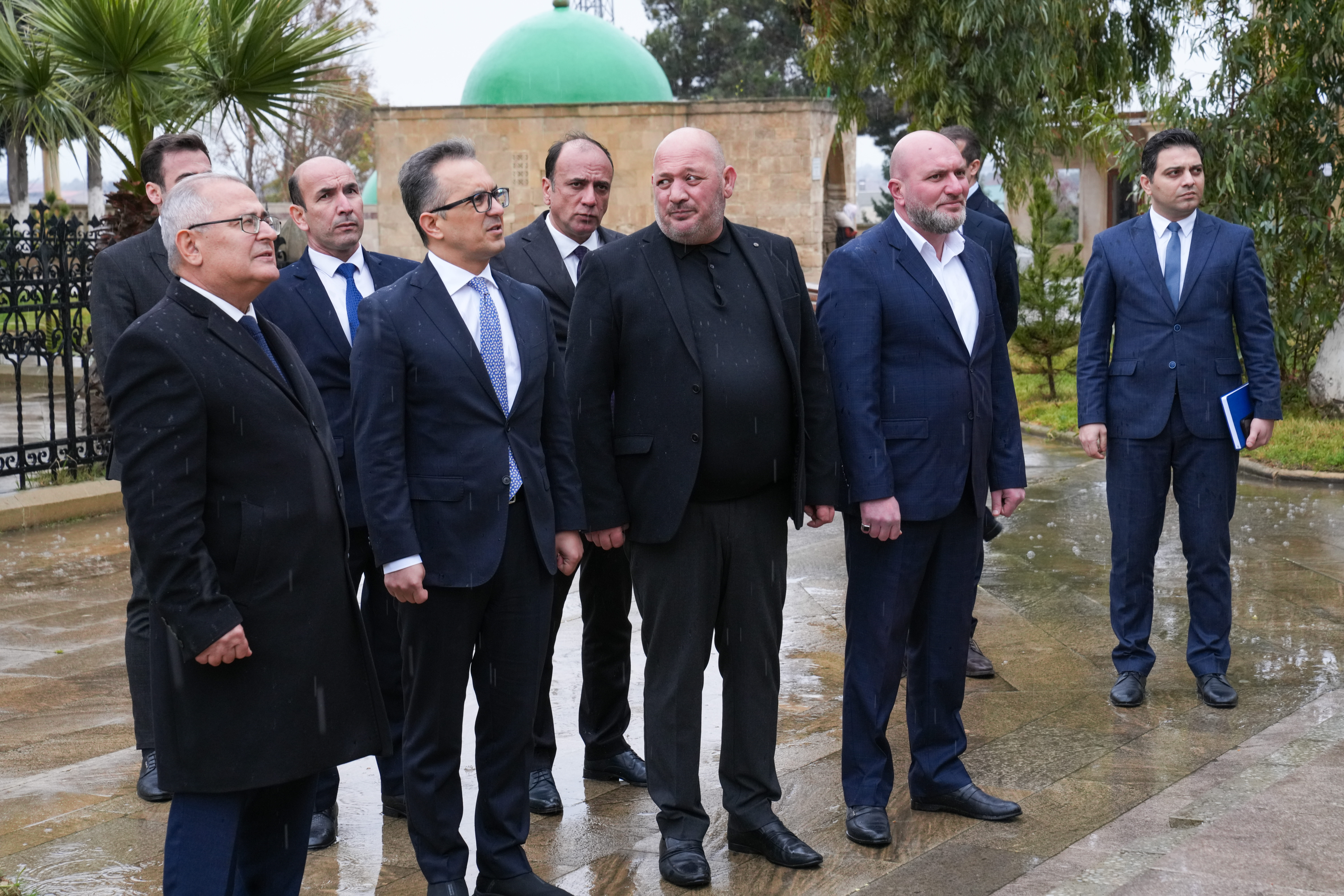 Dövlət Komitəsinin sədri Bakıda fəaliyyət göstərən ziyarətgahlarda olub - Image 12
