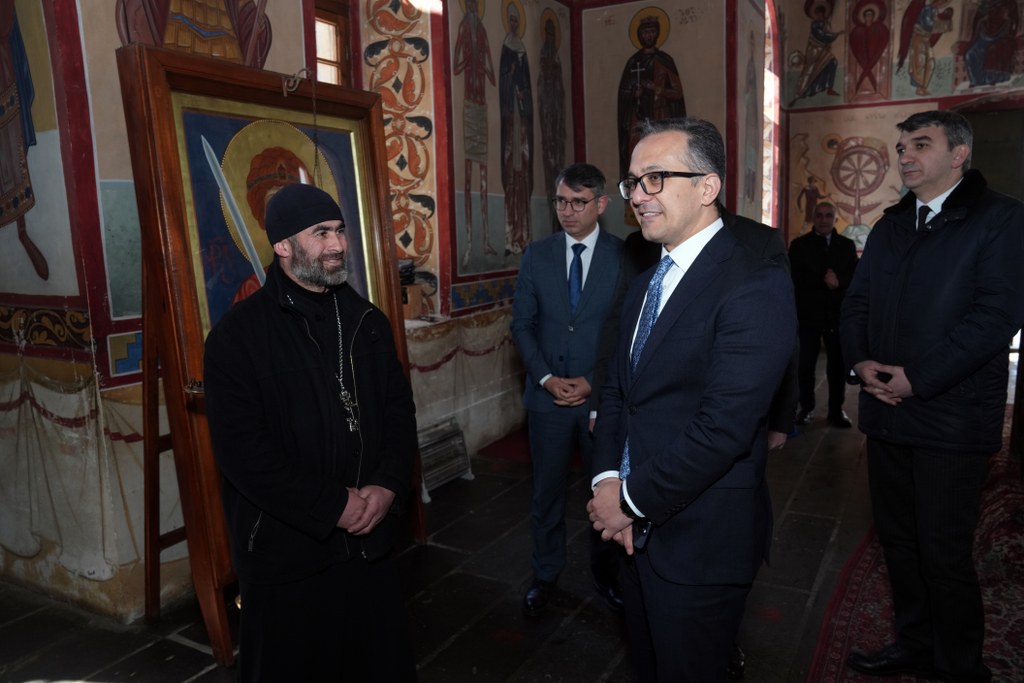 Dövlət Komitəsinin sədri Qaxda yerləşən yerləşən dini ibadətgahların fəaliyyəti ilə tanış olub - Image 21