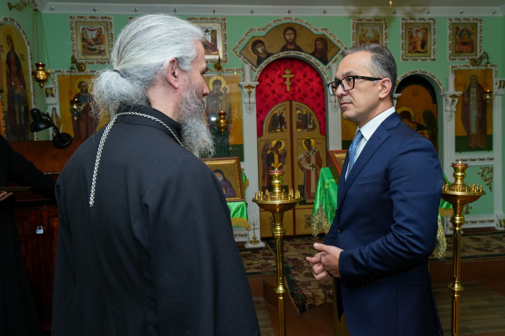 Dövlət Komitəsinin sədri Sumqayıtda dini ibadətgahları ziyarət edib - Image 11