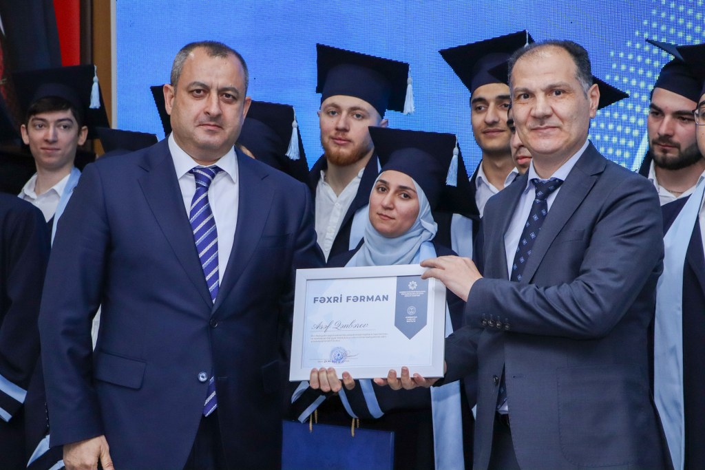 Azərbaycan İlahiyyat İnstitutunda Məzun günü keçirilib - Image 15